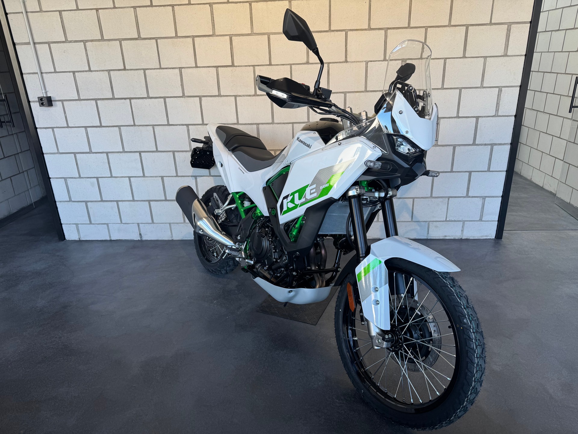 KAWASAKI KLE 500 SE-showroom-element-2