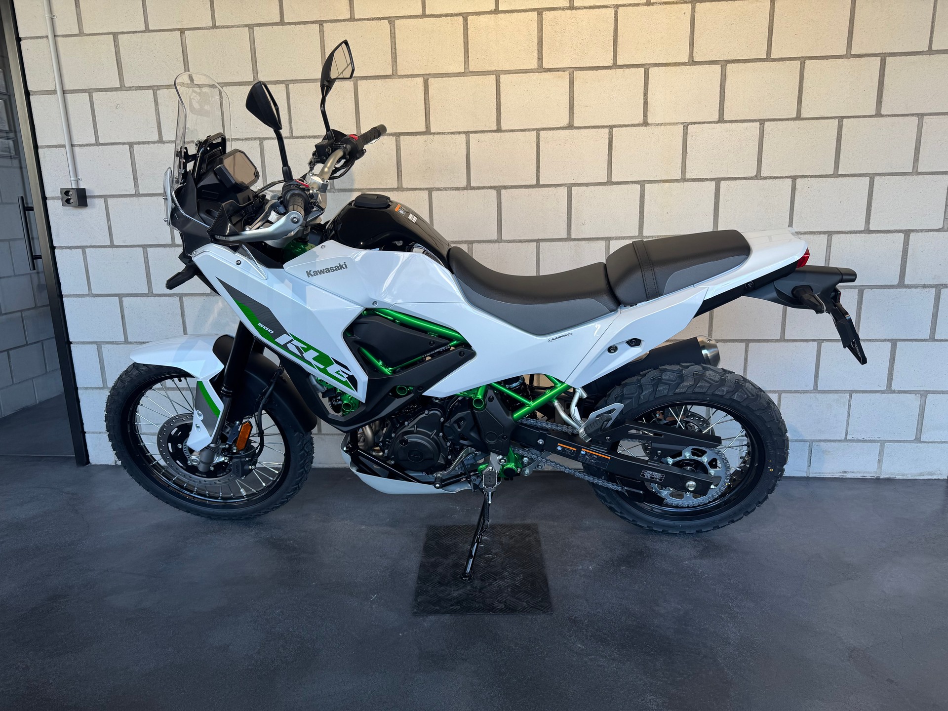 KAWASAKI KLE 500 SE-showroom-element-1