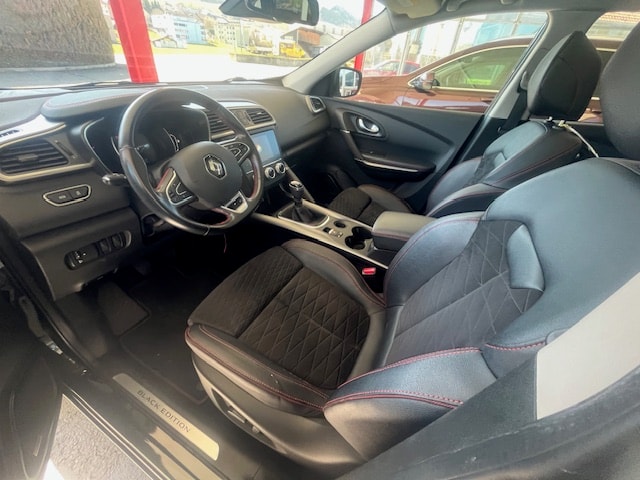 RENAULT Kadjar 1.3 16V Turbo Black Edition-image-4