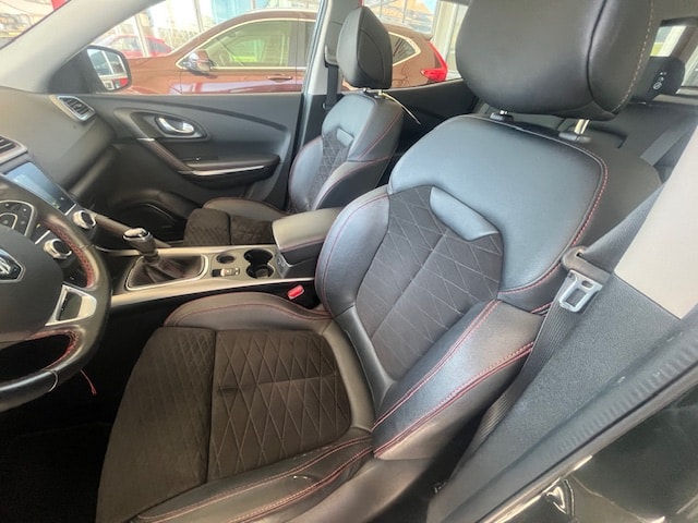 RENAULT Kadjar 1.3 16V Turbo Black Edition-image-5