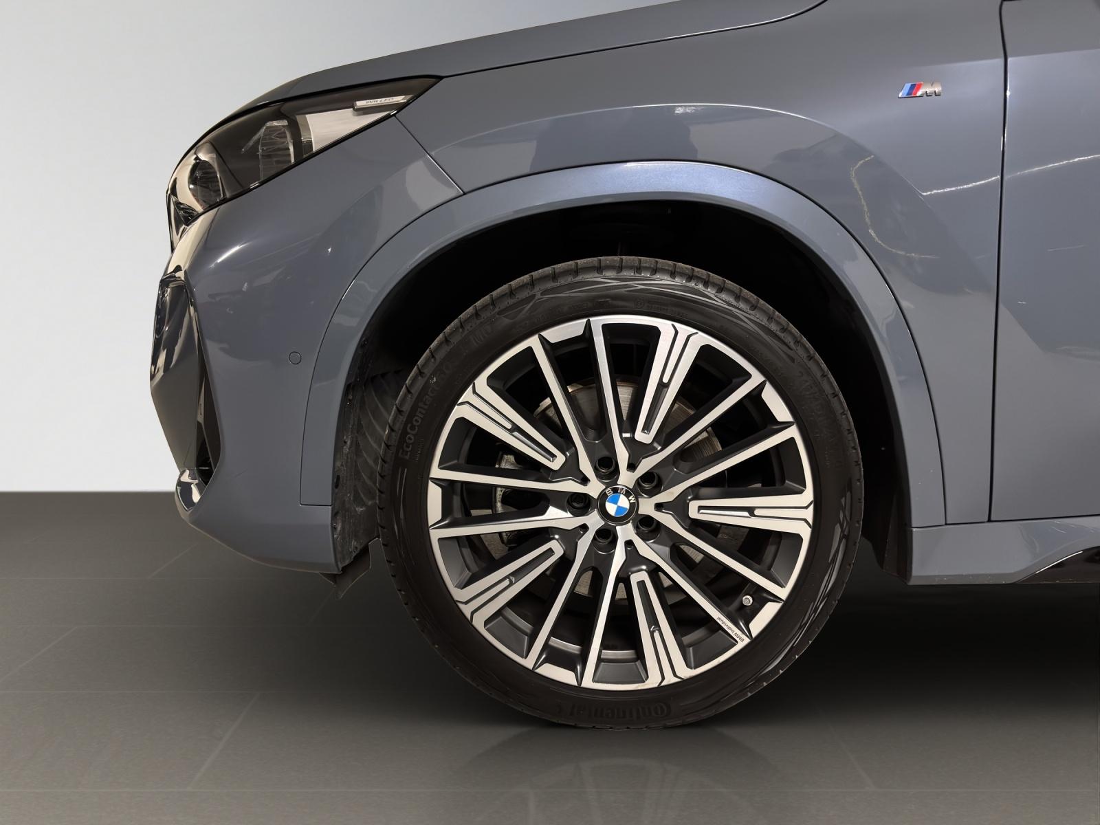 BMW X1 23d xDrive paddles-image-3