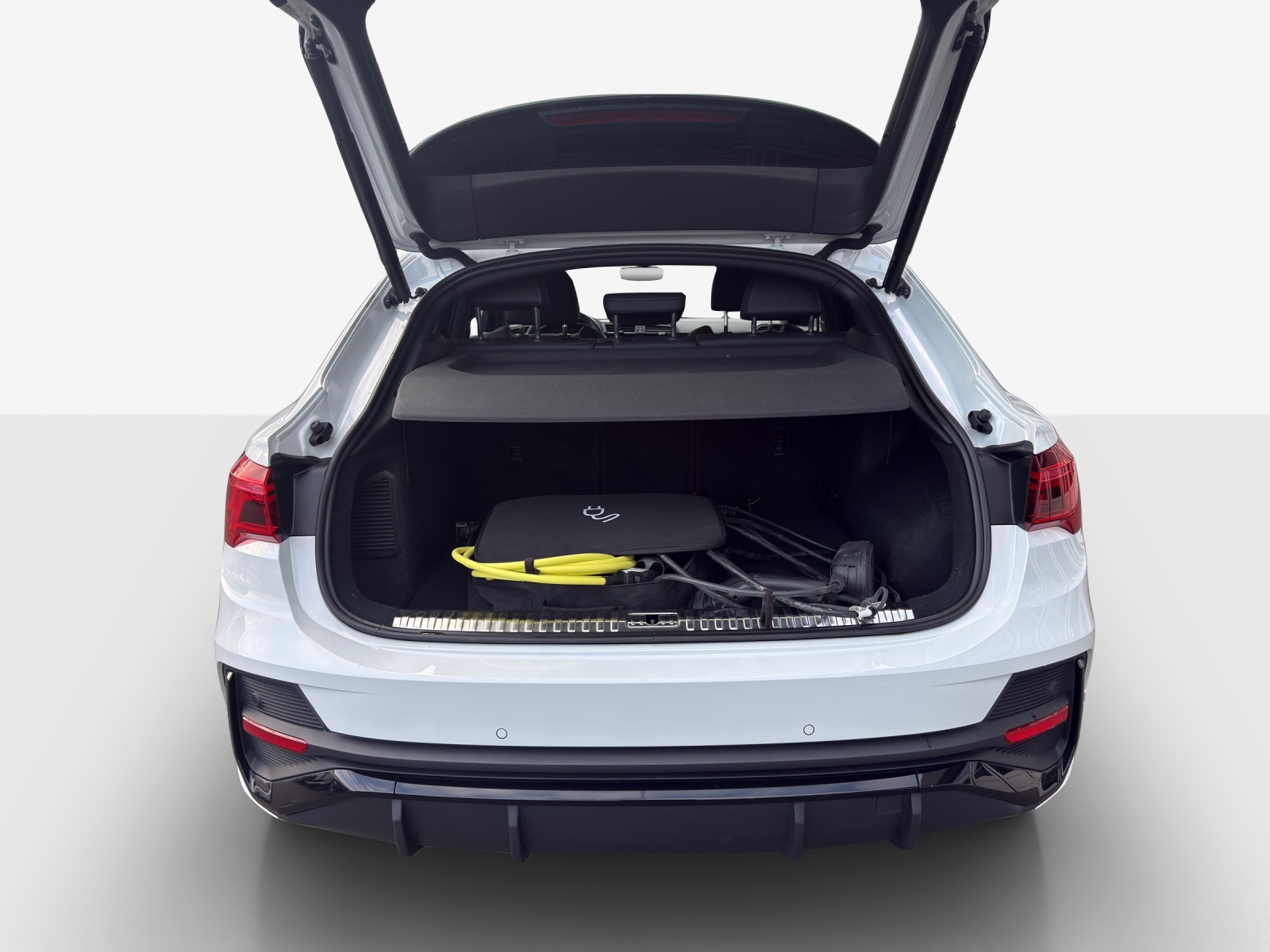 AUDI Q3 Sportback 45 TFSI e S line Attraction S-tronic-image-13