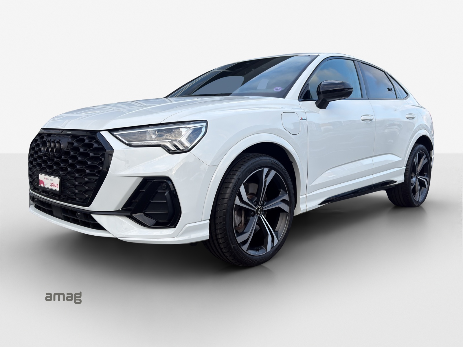 AUDI Q3 Sportback 45 TFSI e S line Attraction S-tronic-image-0