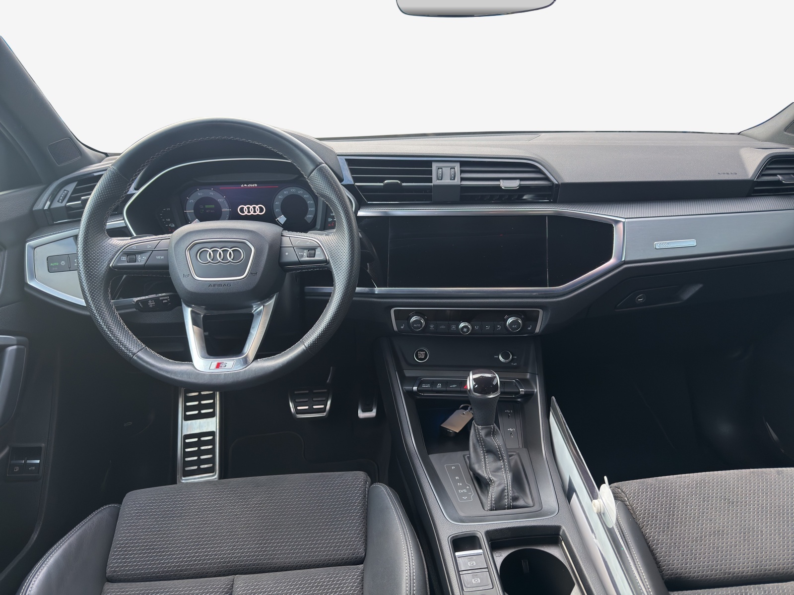 AUDI Q3 Sportback 45 TFSI e S line Attraction S-tronic-image-9