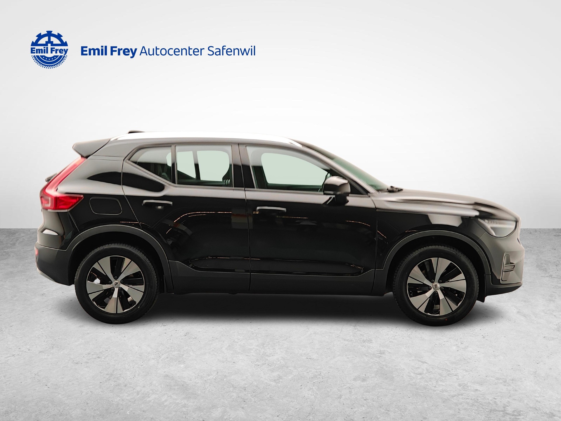 VOLVO XC40 2.0 B3 MH Core-image-5