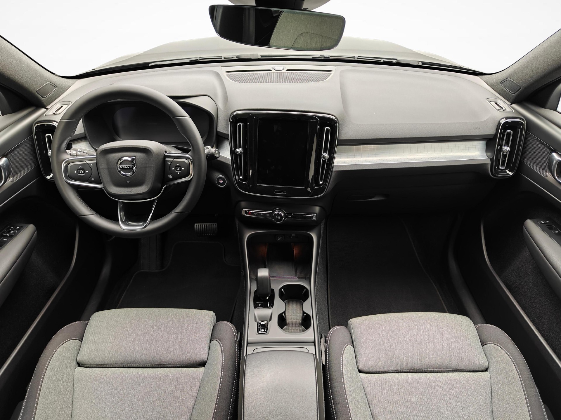 VOLVO XC40 2.0 B3 MH Core-image-8
