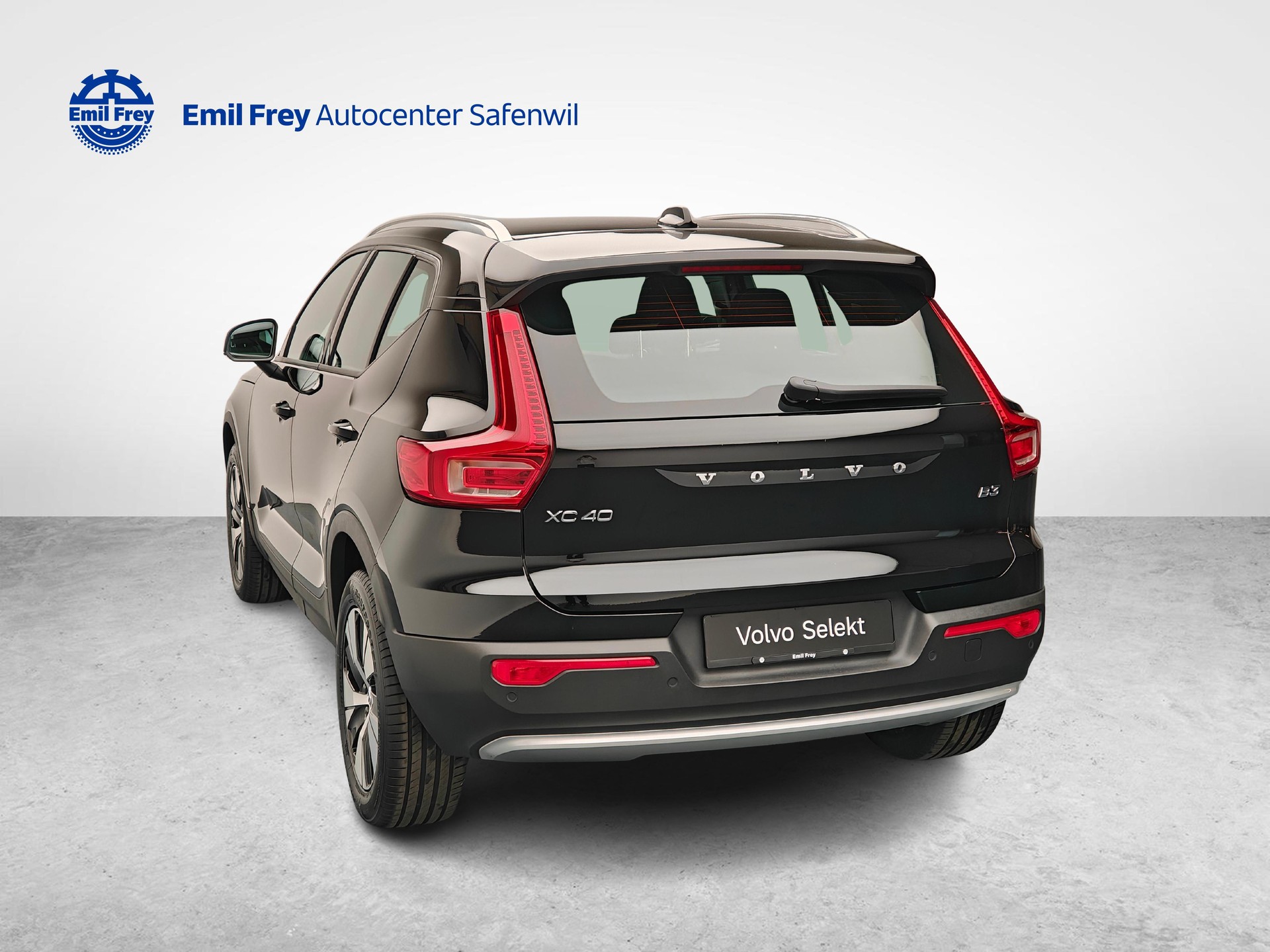 VOLVO XC40 2.0 B3 MH Core-image-2