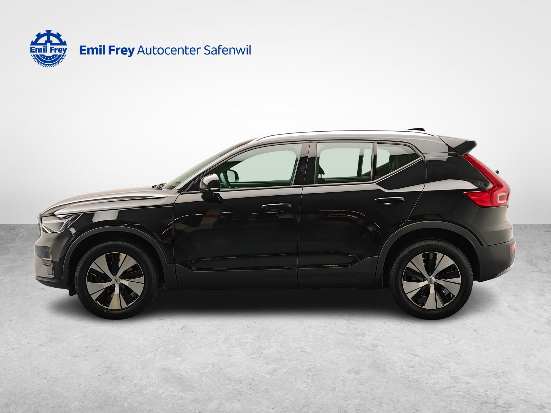 VOLVO XC40 2.0 B3 MH Core-image-1