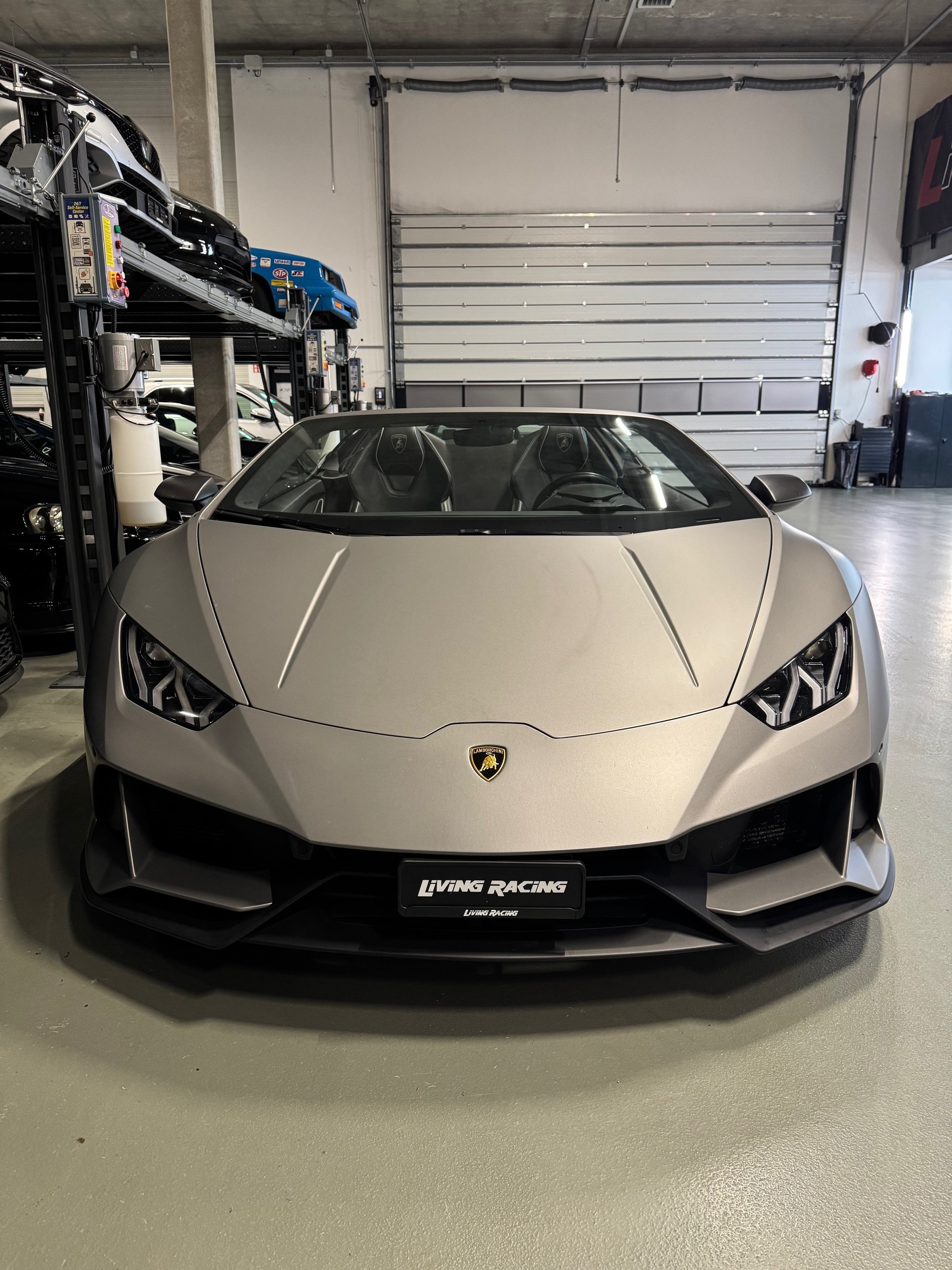 LAMBORGHINI Huracan EVO Spyder DCT *Akrapovic+garantie 03.29!*-image-6