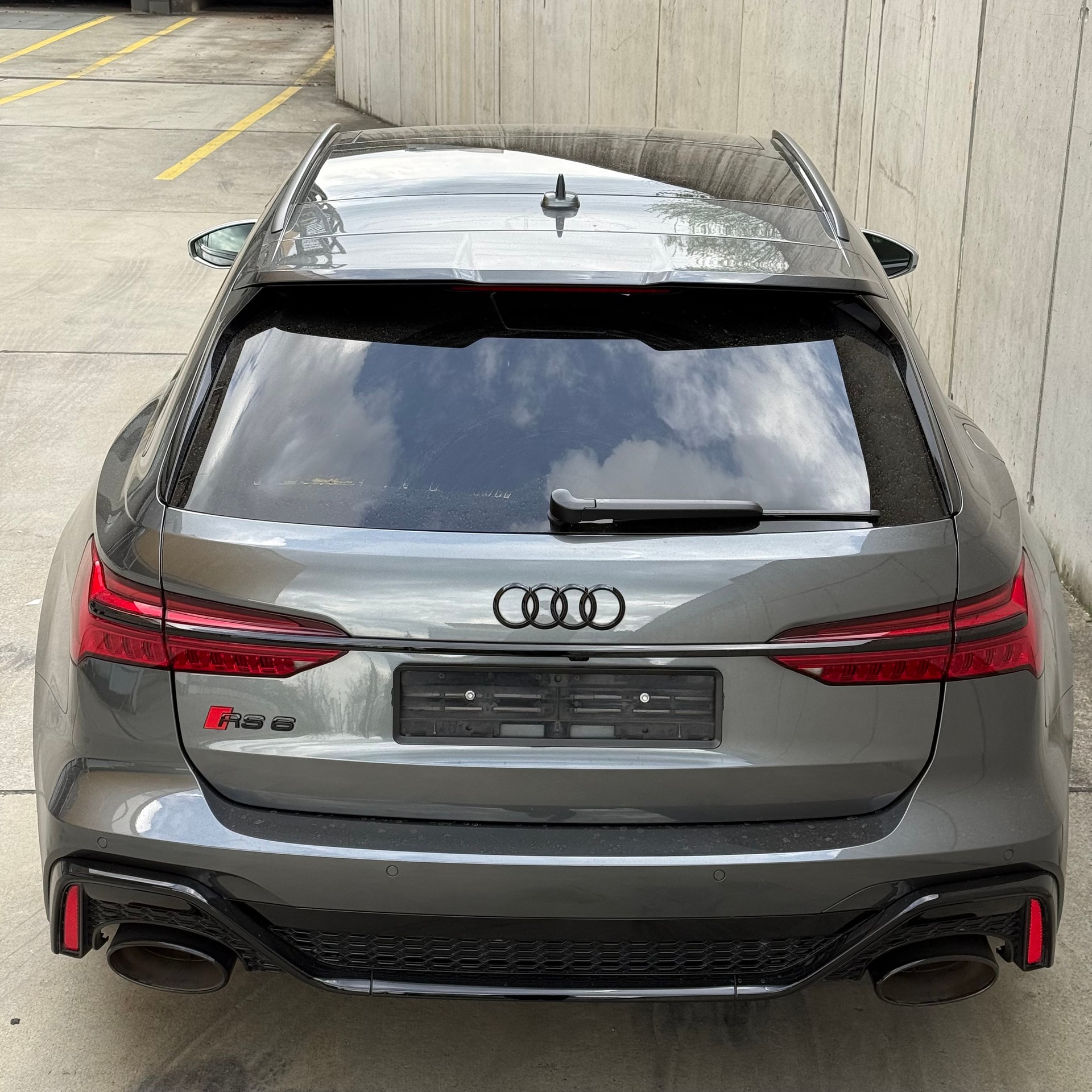 AUDI RS6 Avant 4.0 TFSI V8 quattro-image-4