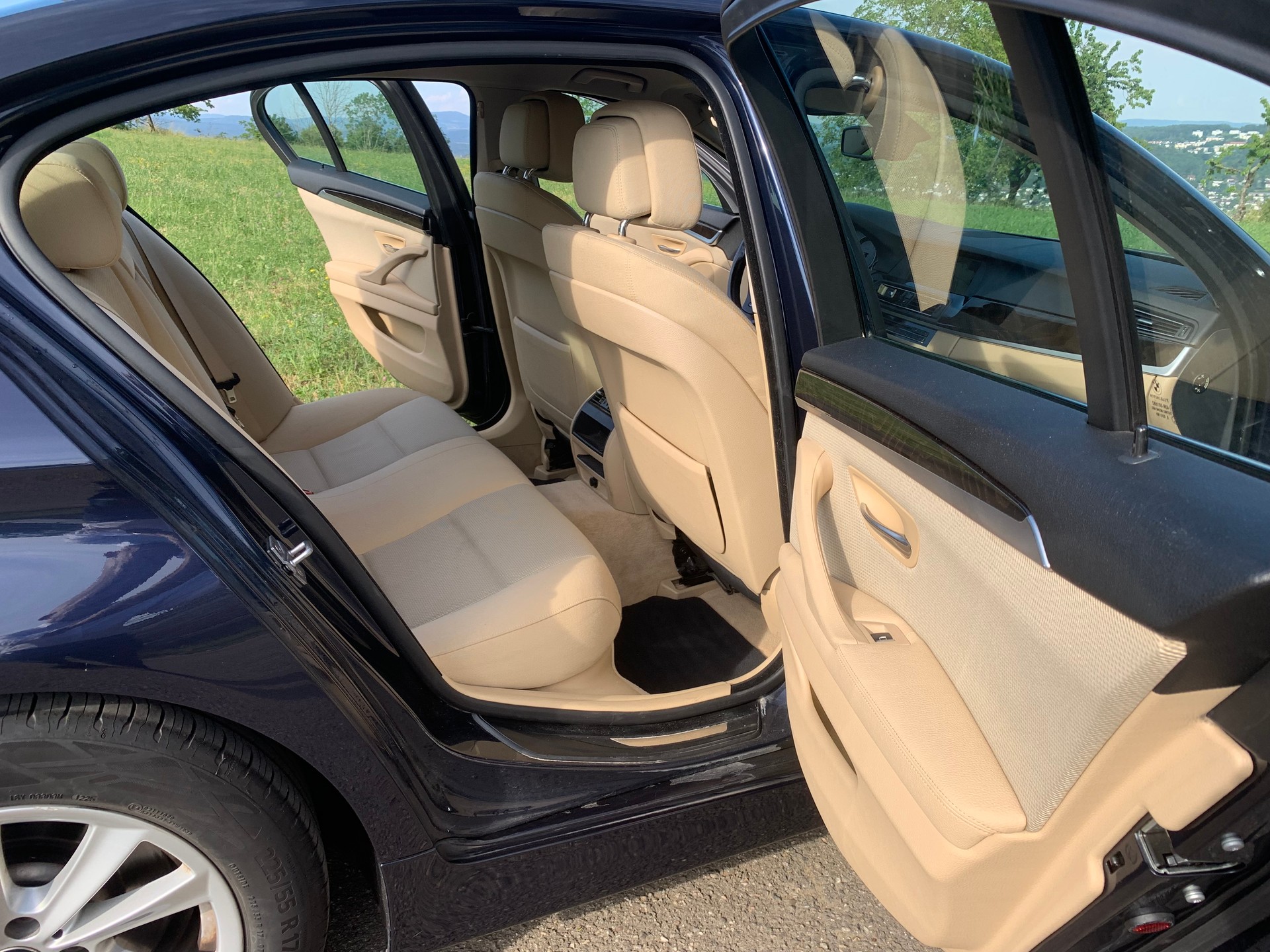 BMW 523i Steptronic-image-7