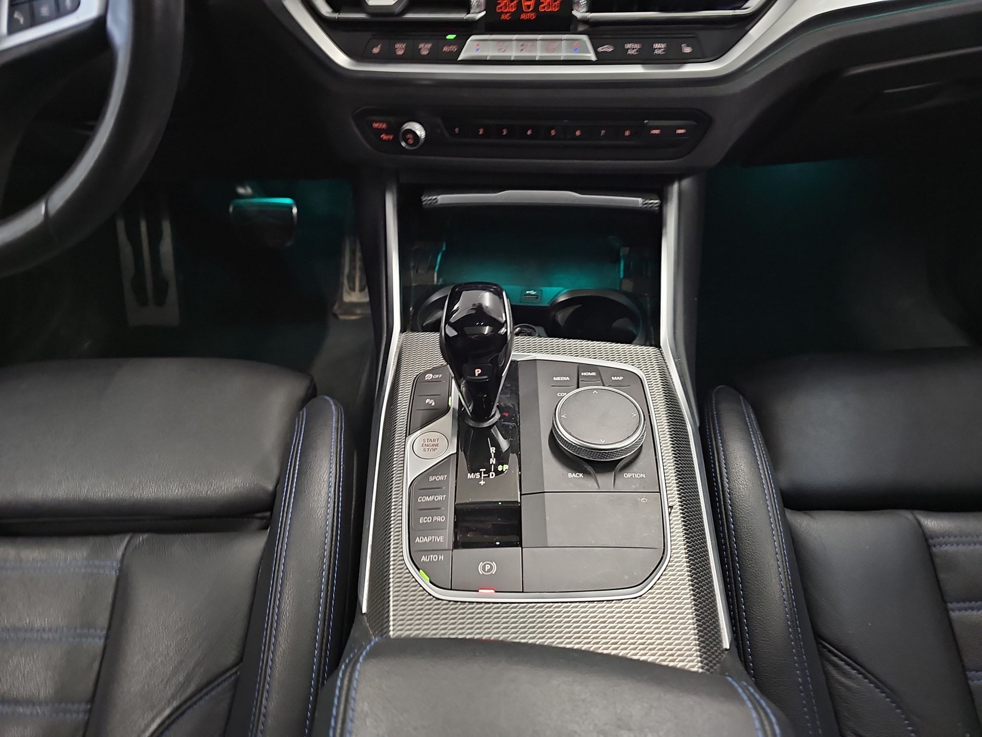 BMW 330d xDrive 48V Touring M Sport Steptronic-image-12