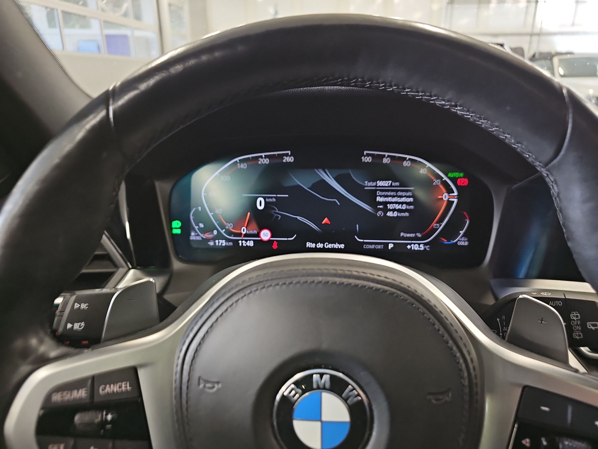 BMW 330d xDrive 48V Touring M Sport Steptronic-image-13