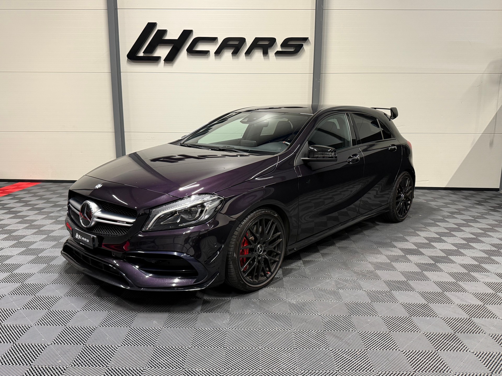 MERCEDES-BENZ A 45 AMG 4m " PERFORMANCE "