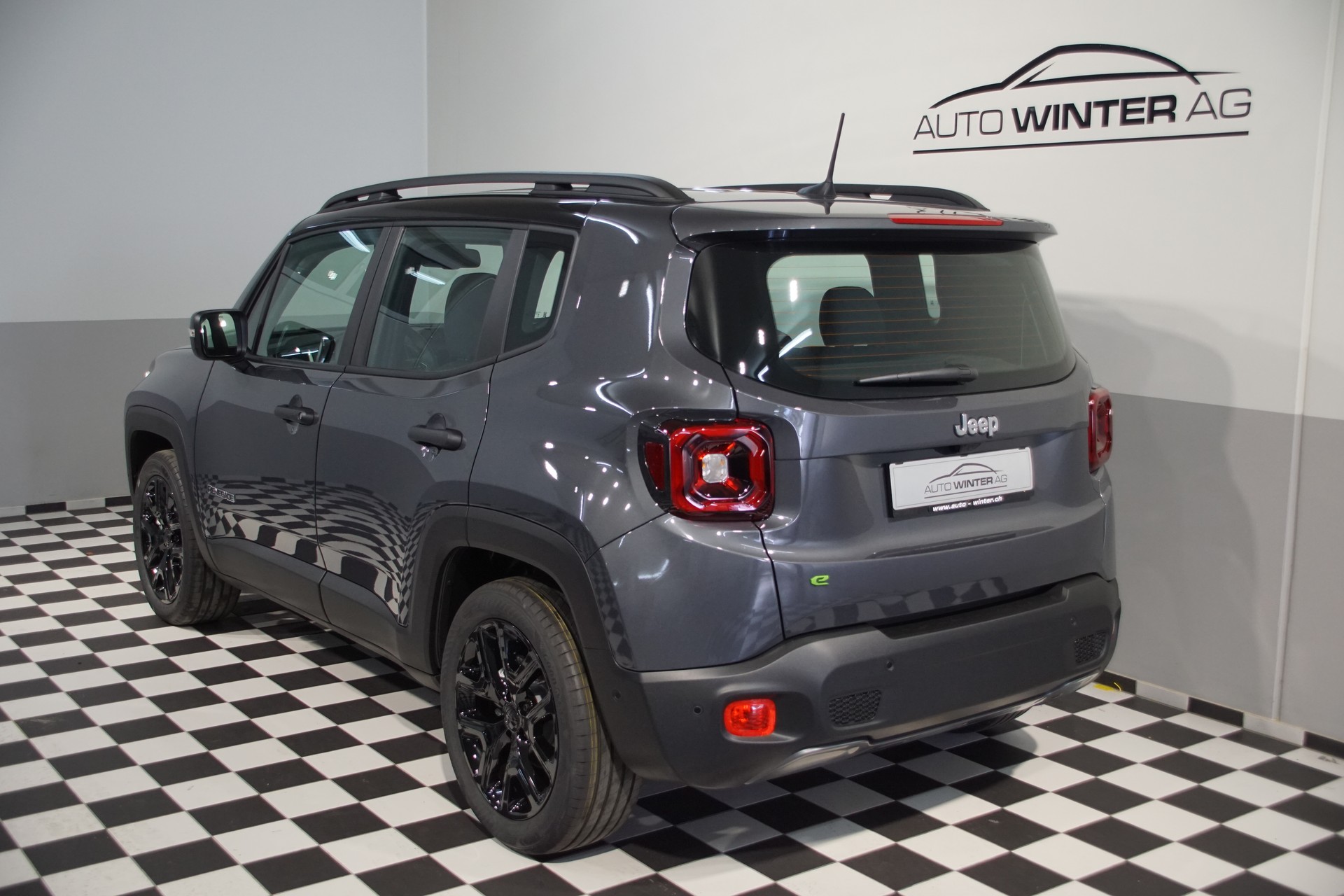 JEEP Renegade 1.5 MHEV Summit ++SWISS++-image-7