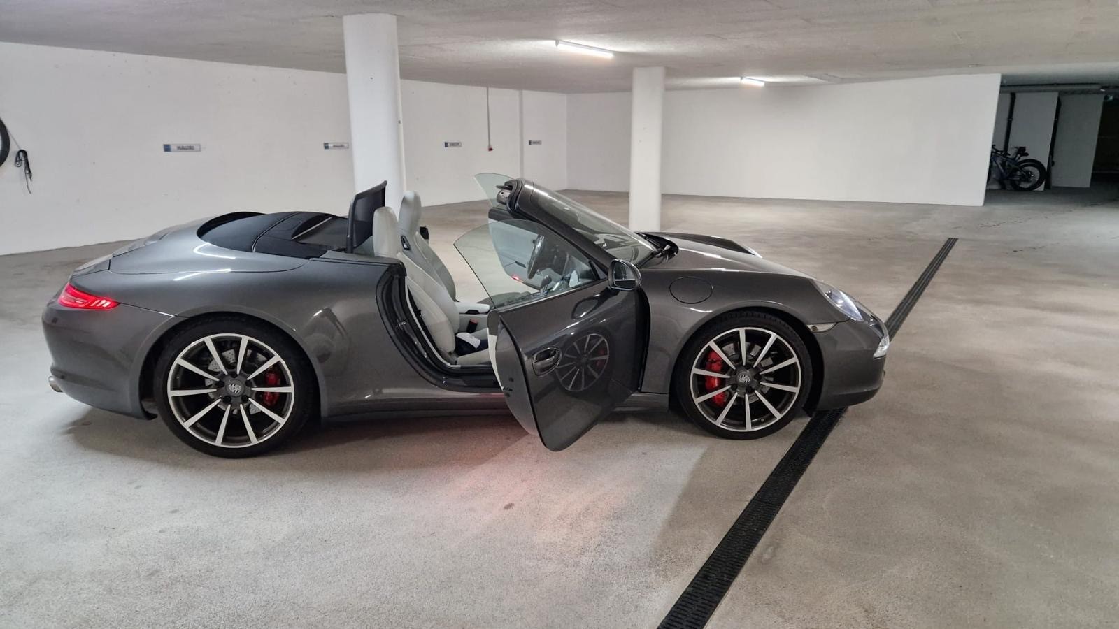 PORSCHE 911 Cabrio Carrera 4S PDK-showroom-element-2