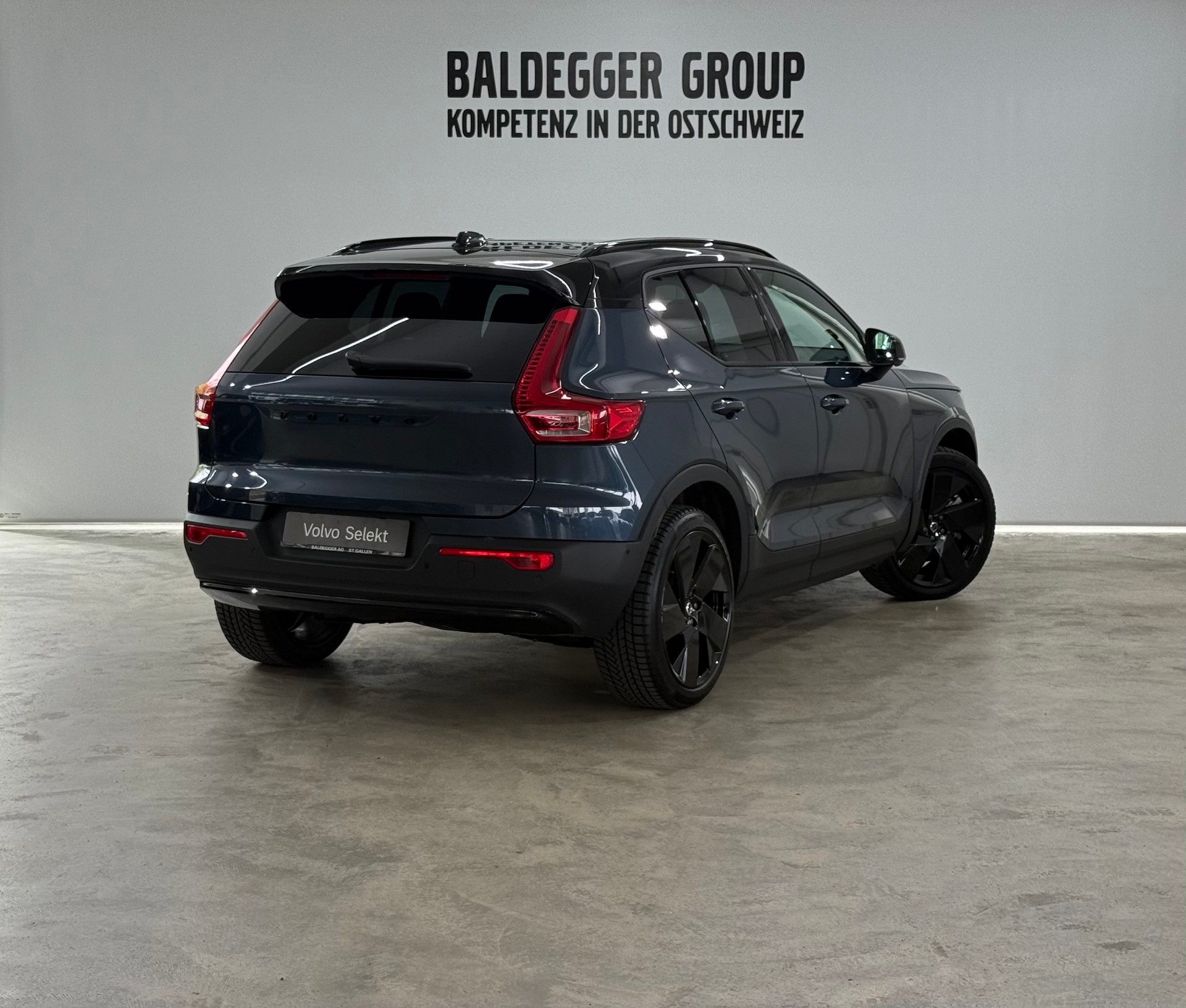 VOLVO EX40 Twin Black Edition AWD-image-2