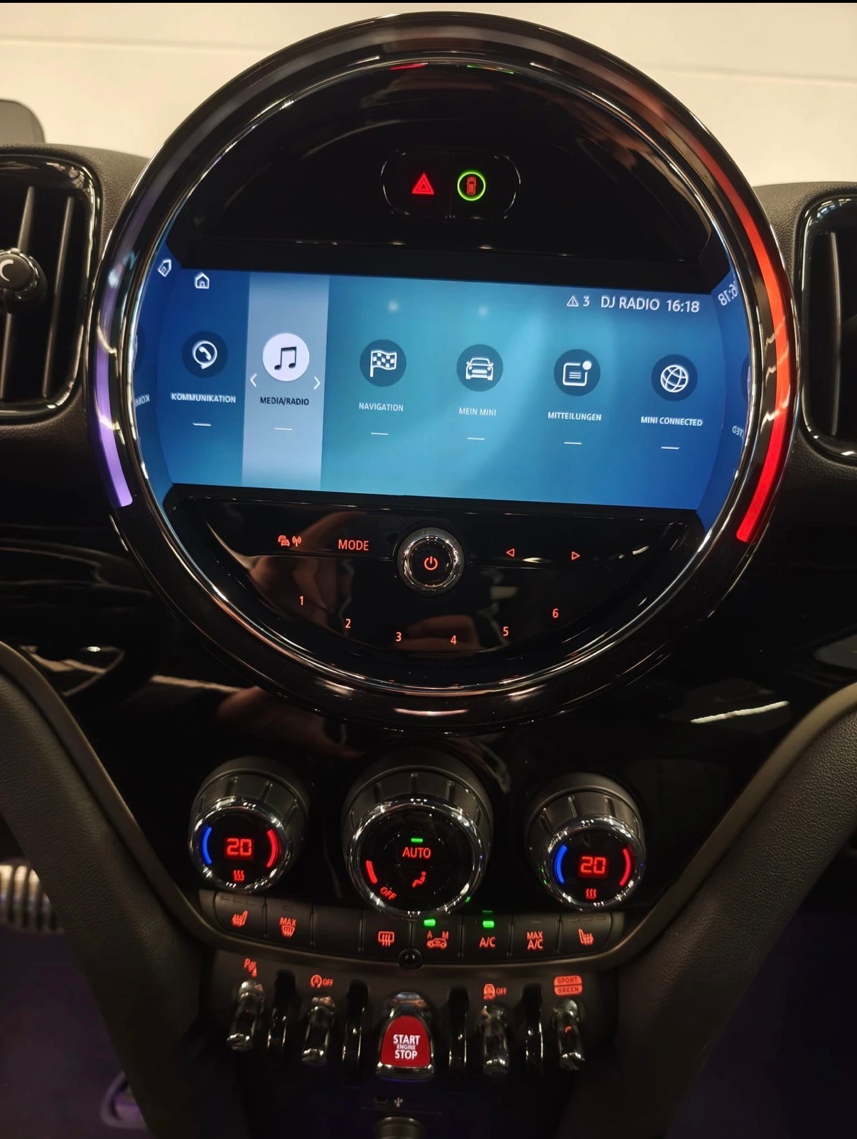 MINI Cooper S Untamed Edition ALL4 Steptronic-image-9