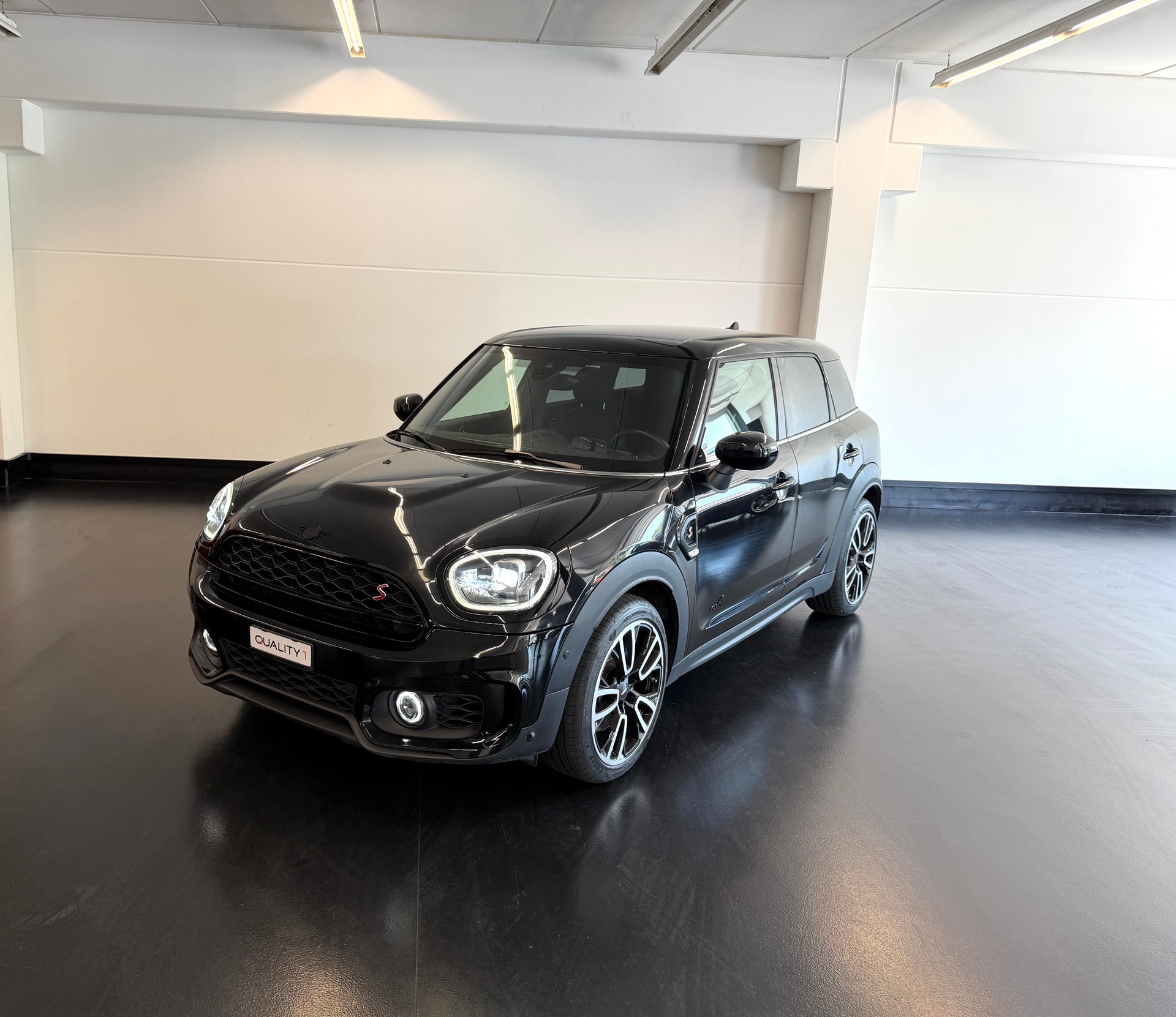 MINI Cooper S Untamed Edition ALL4 Steptronic-image-2