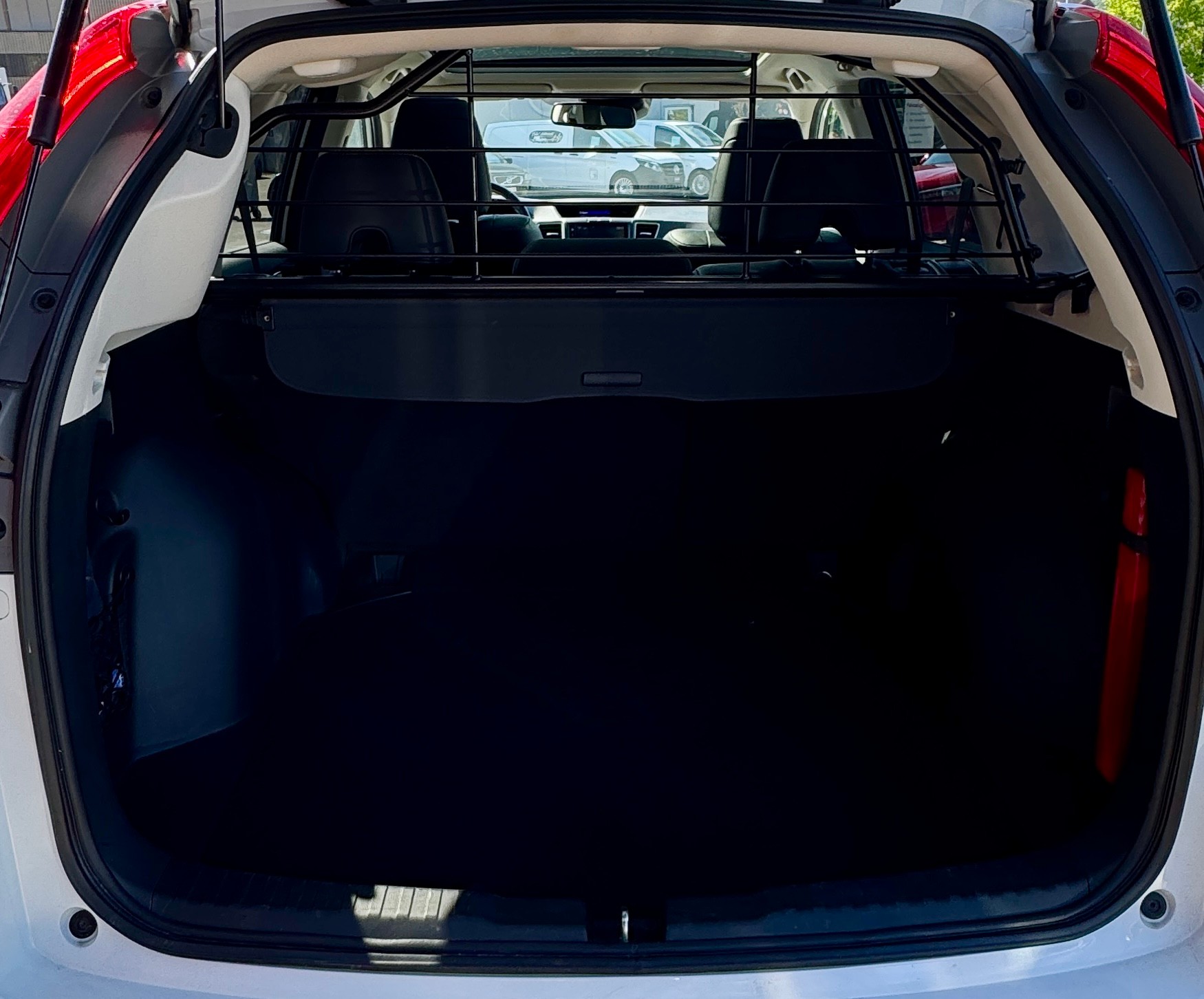 HONDA CR-V 1.6 i-DTEC Executive 4WD Automatic CH Fahrzeug aus 1. Hand, Unfallfrei, Scheckheftgepflegt, AHK, 8-fach bereift.-image-6