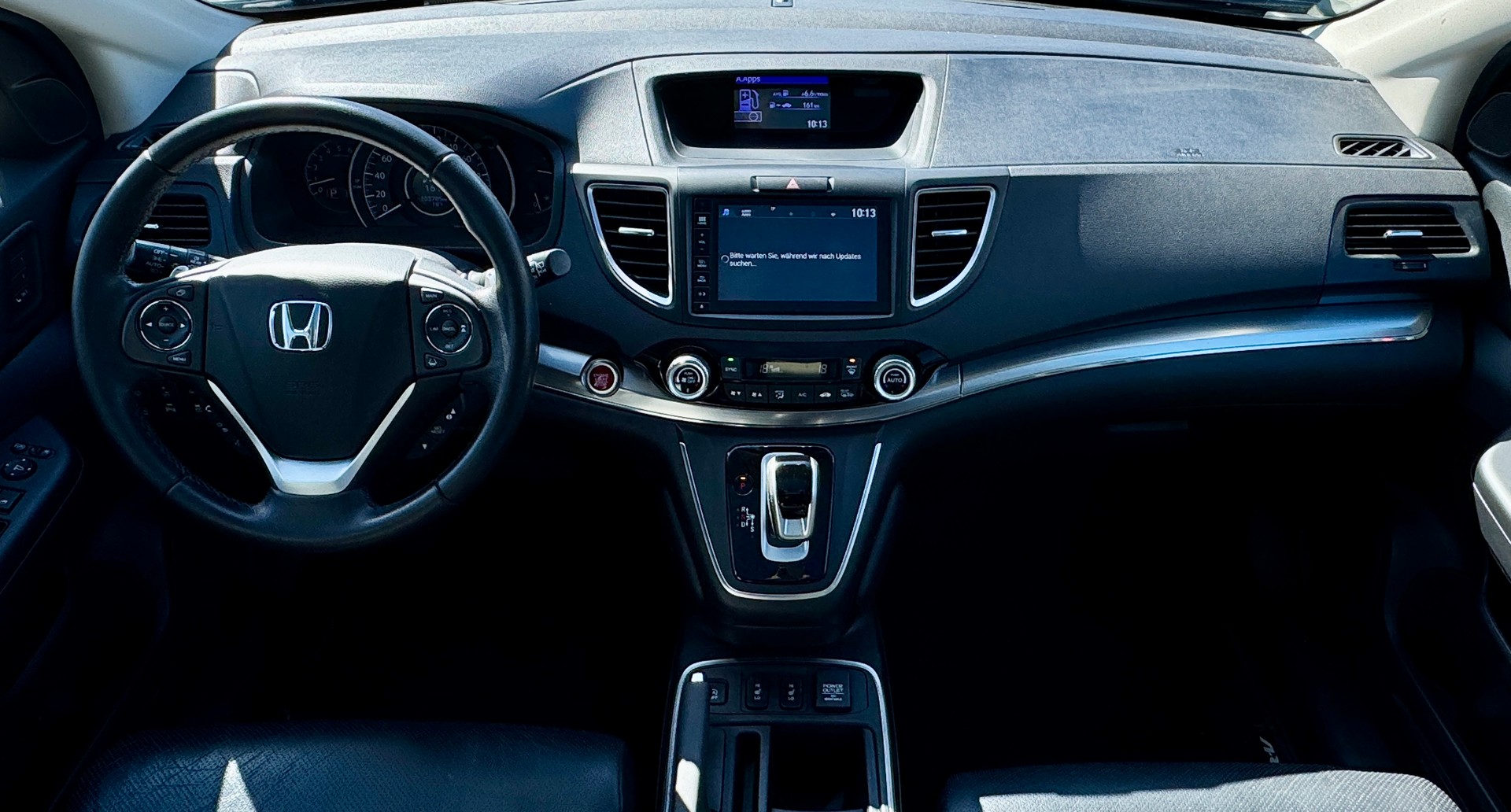 HONDA CR-V 1.6 i-DTEC Executive 4WD Automatic CH Fahrzeug aus 1. Hand, Unfallfrei, Scheckheftgepflegt, AHK, 8-fach bereift.-image-11