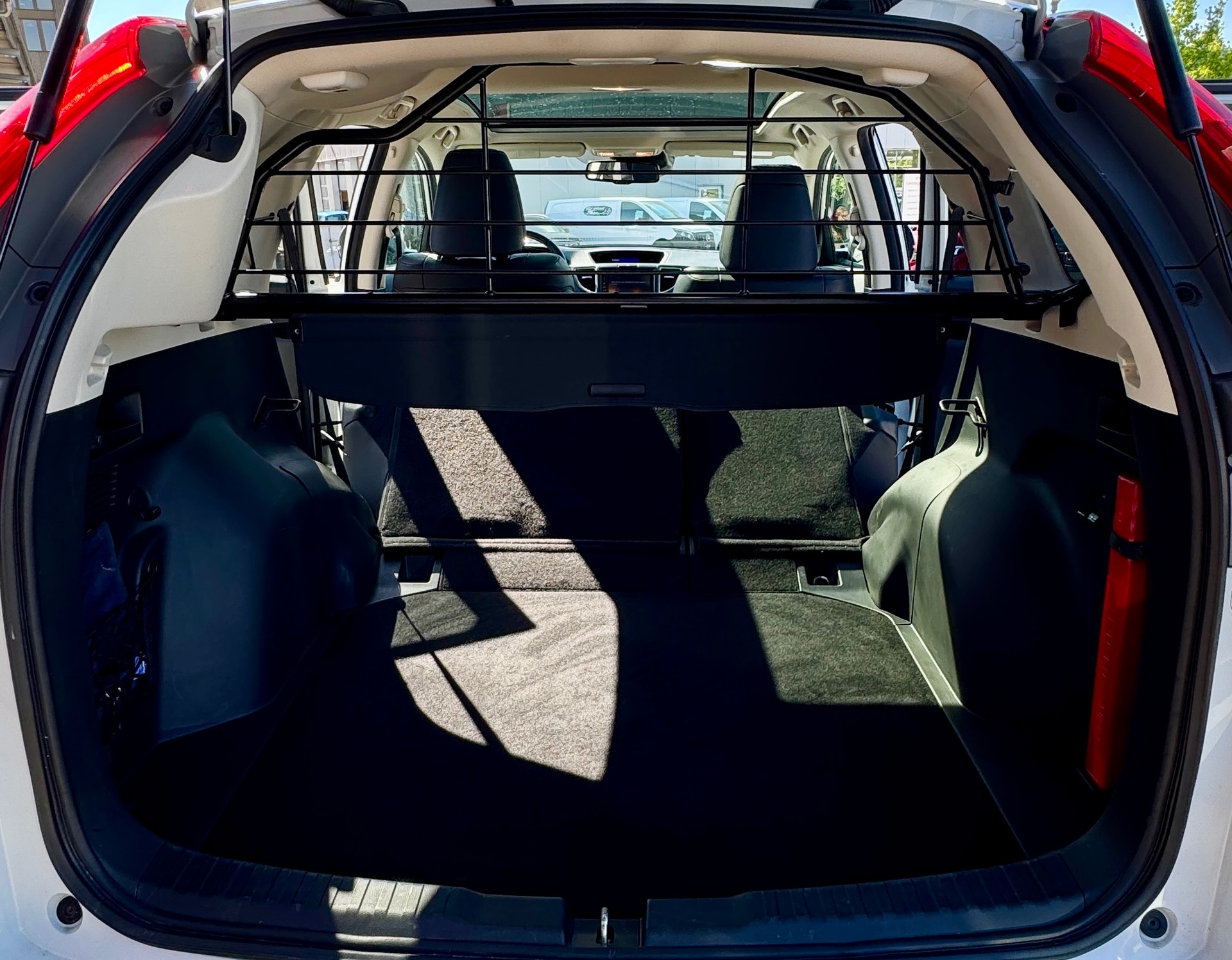 HONDA CR-V 1.6 i-DTEC Executive 4WD Automatic CH Fahrzeug aus 1. Hand, Unfallfrei, Scheckheftgepflegt, AHK, 8-fach bereift.-image-7