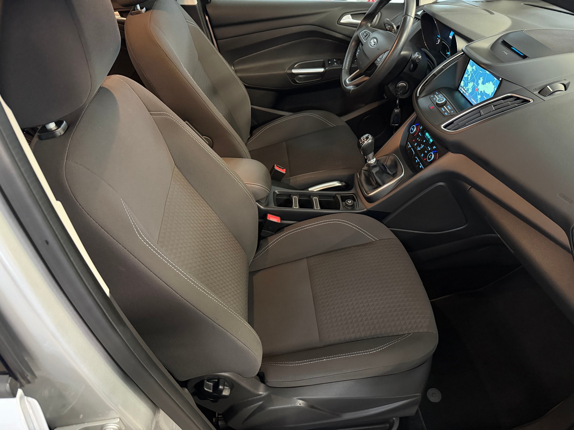 FORD C-Max 1.5 TDCi Trend-image-9