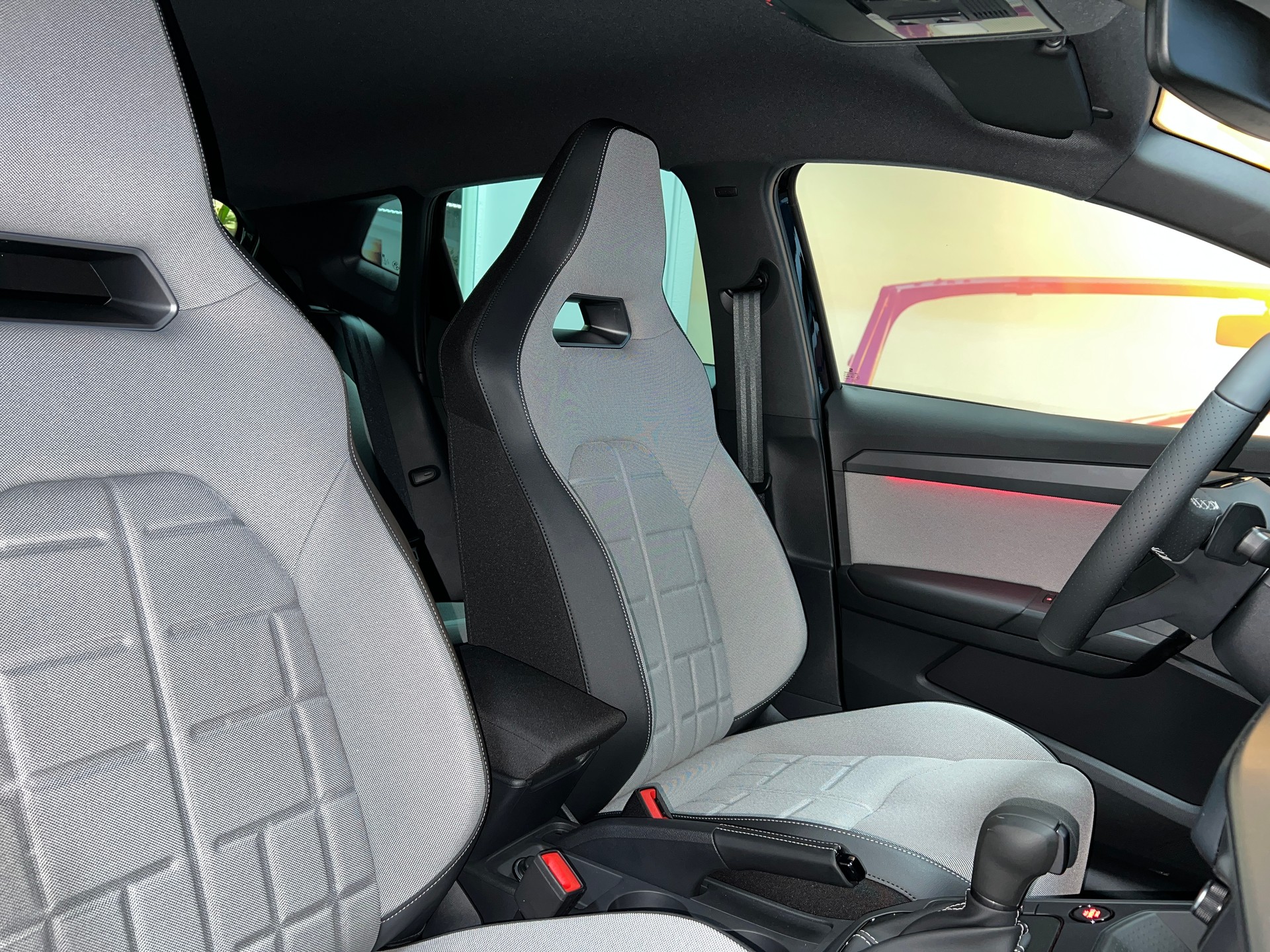 SEAT Ibiza 1.5 EcoTSI Move FR DSG / Neustes Modell / 5 Jahre Garantie-image-6