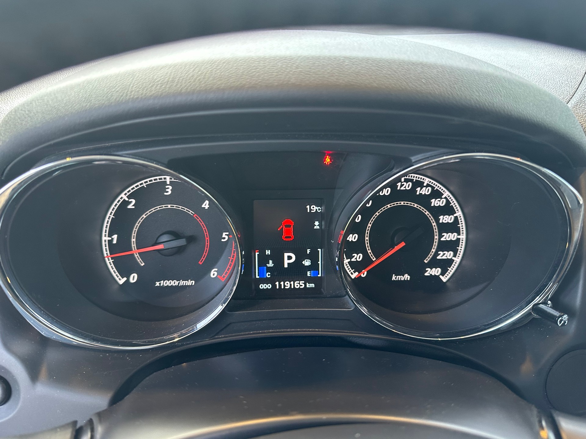 MITSUBISHI ASX 2.2 DID Intense 4WD Automatic-image-6