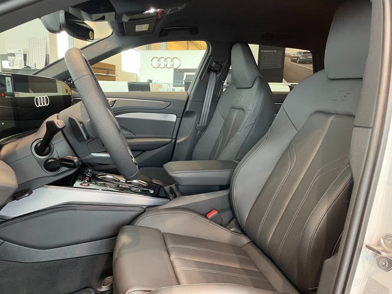 AUDI A6 Avant e-hybrid quattro 220 kW S tronic-image-6