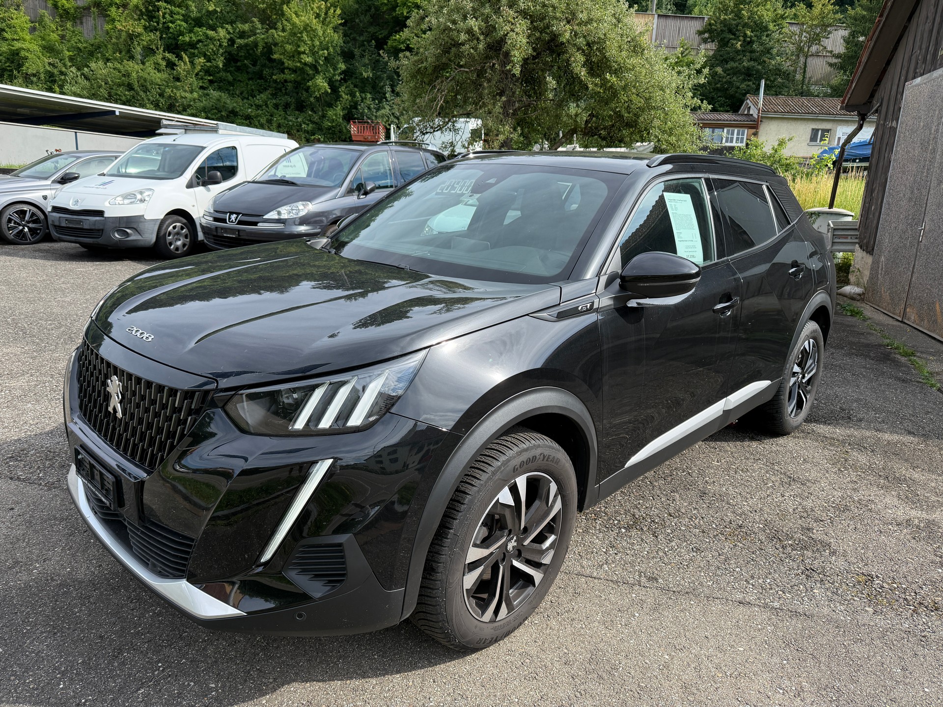 PEUGEOT 2008 1.2 PureTech GT EAT8