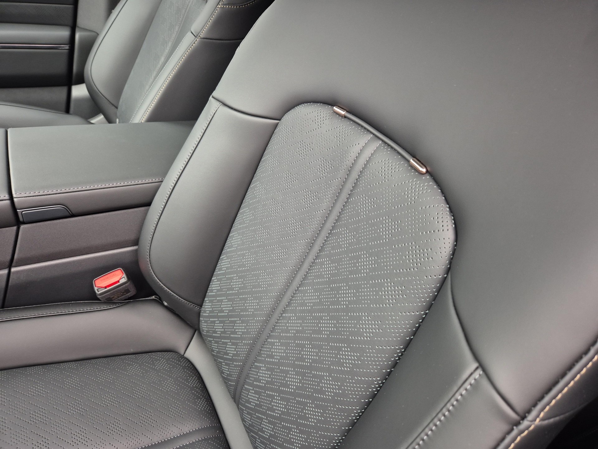 ZEEKR 7X Privilege AWD - ab 1.29% Leasingzins-image-17