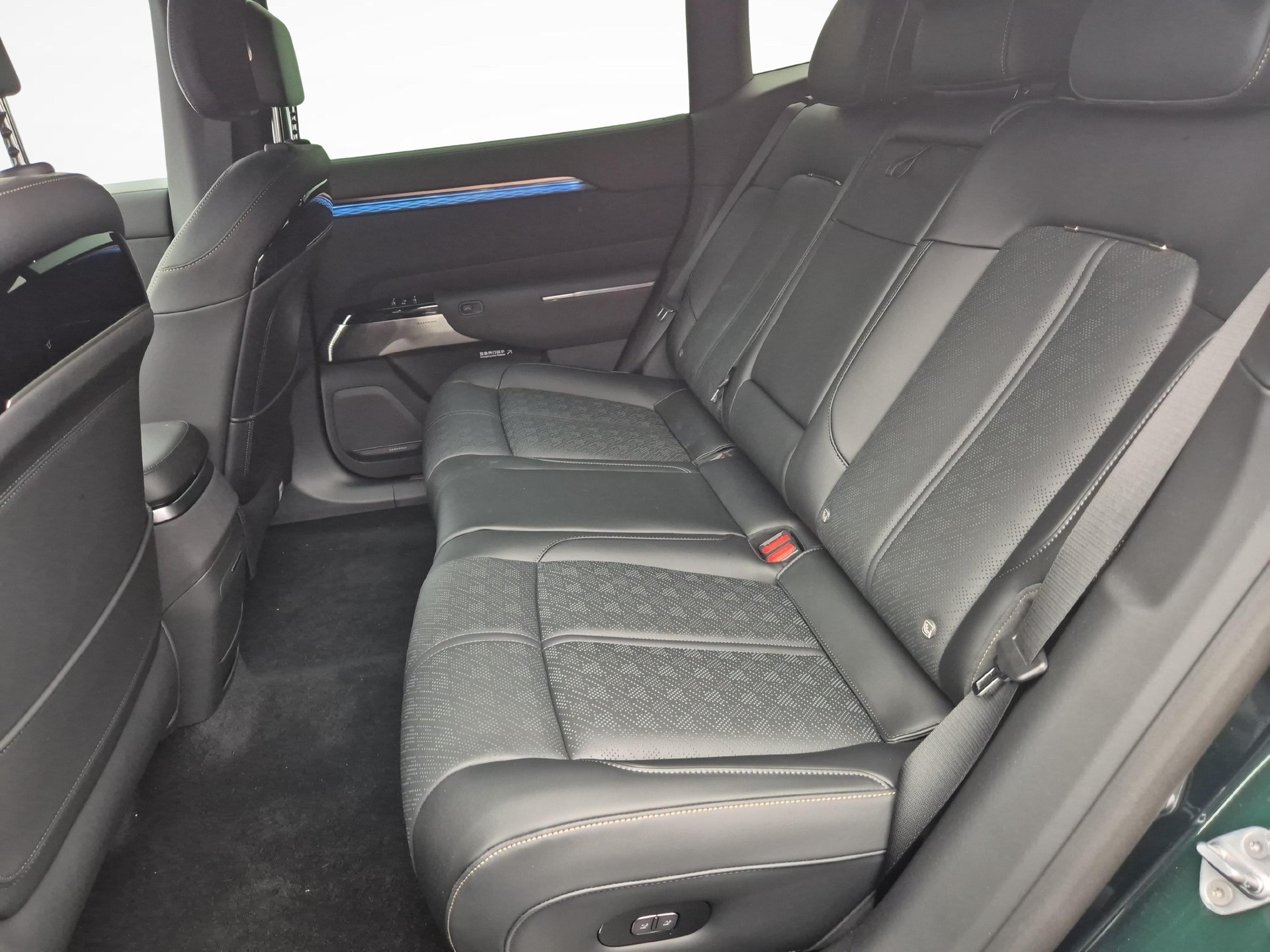 ZEEKR 7X Privilege AWD - ab 1.29% Leasingzins-image-6