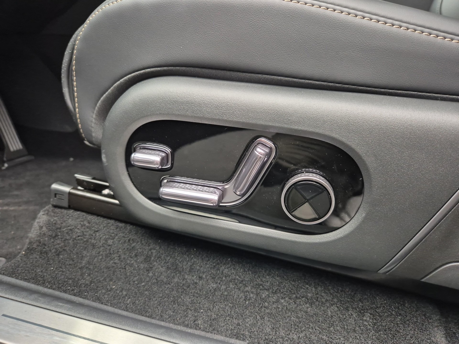 ZEEKR 7X Privilege AWD - ab 1.29% Leasingzins-image-16