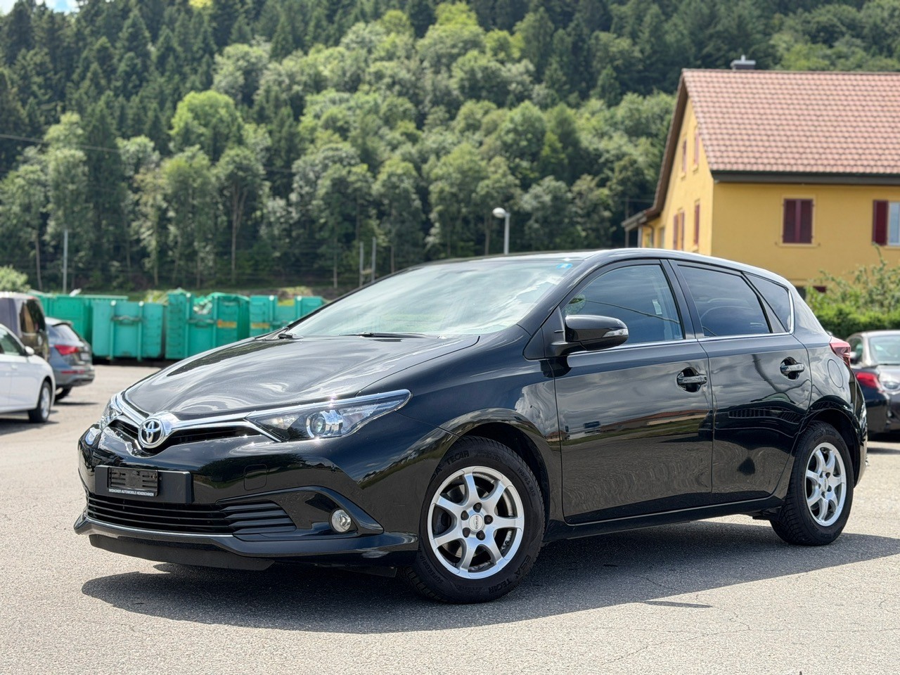 TOYOTA Auris 1.2 Turbo Swiss Trend-image-0