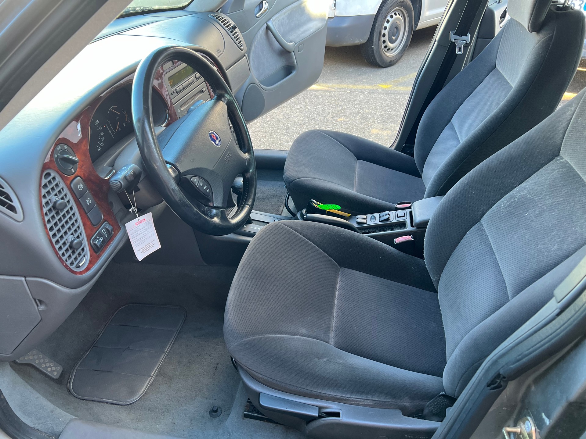 SAAB 9-3 2.0i-16 TS SE-image-8