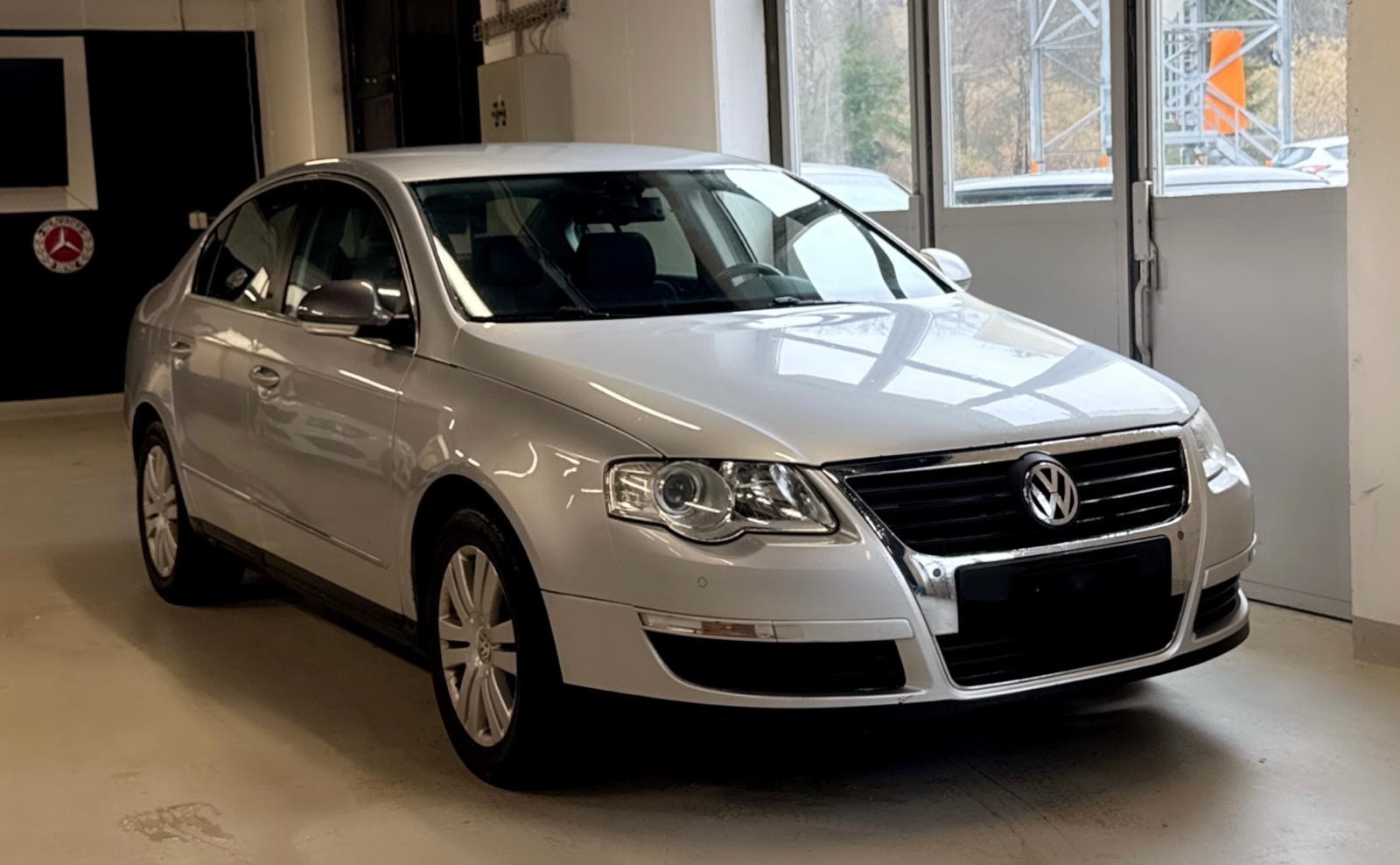 VW Passat 2.0 FSI Comfortline-image-3