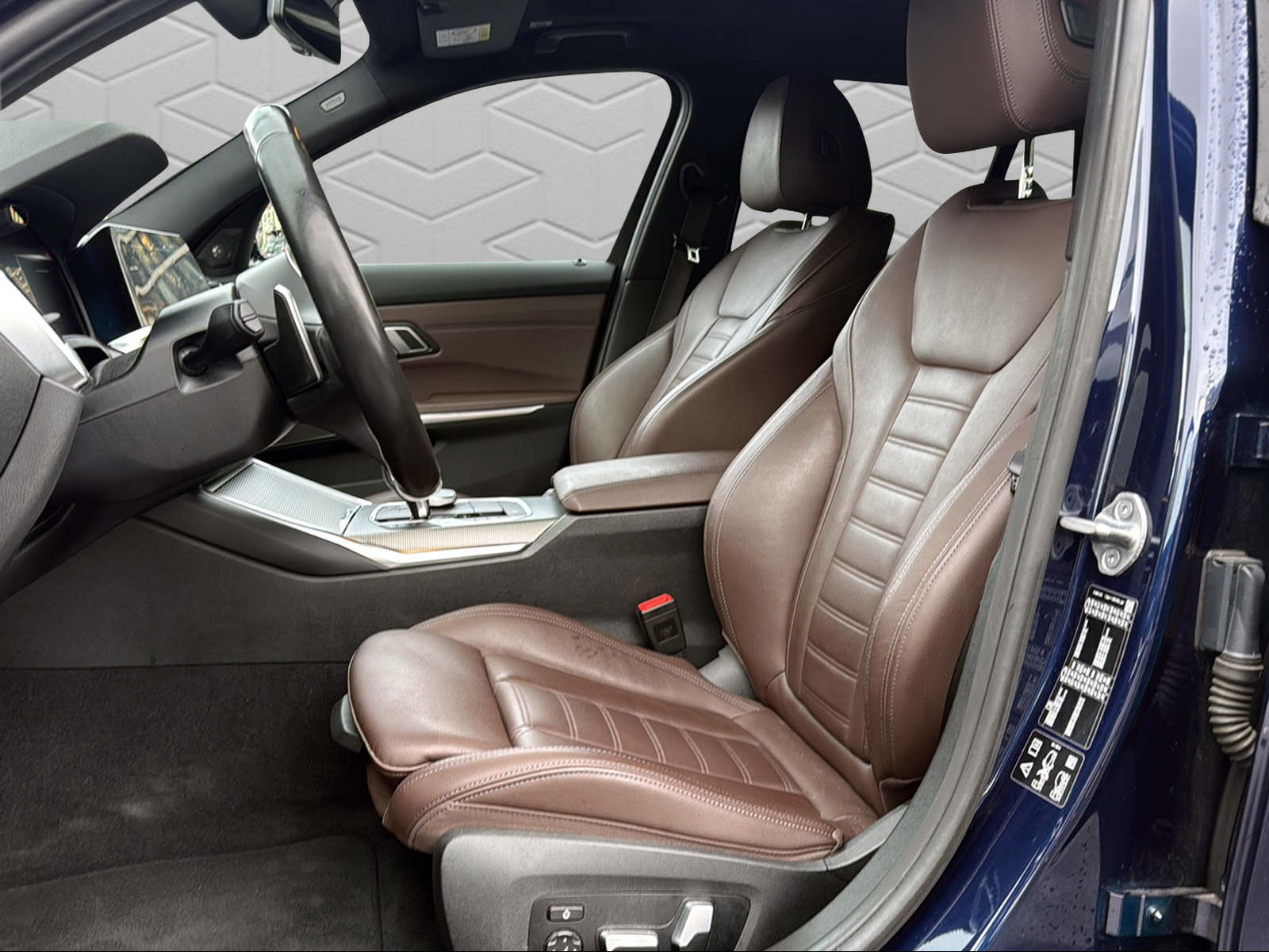 BMW 320d xDrive 48V Touring Sport Line Steptronic-image-10
