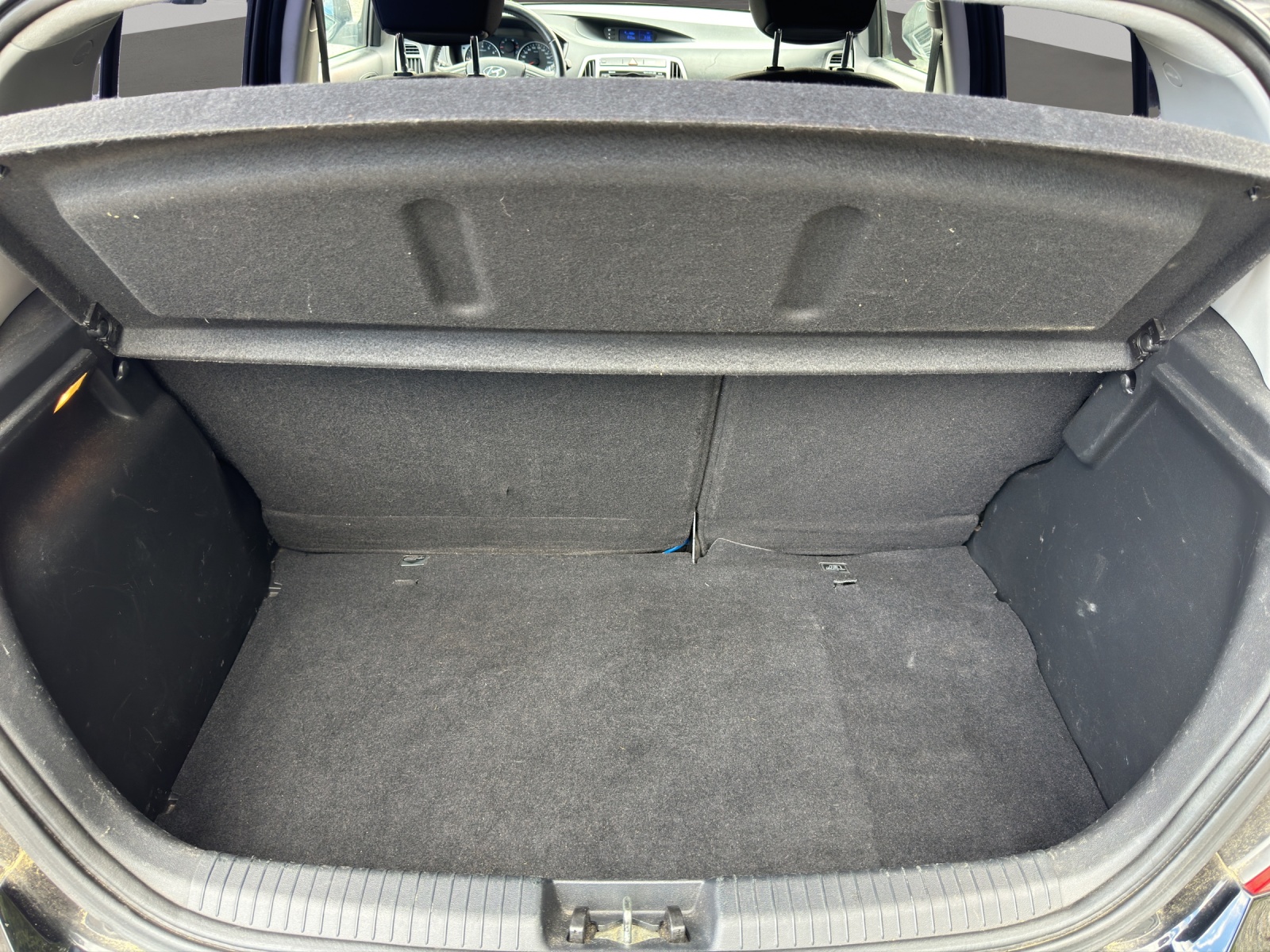 HYUNDAI i20 1.2 Comfort-image-16
