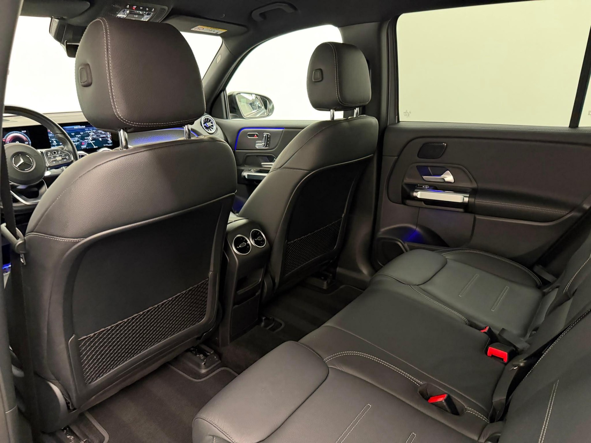 MERCEDES-BENZ EQB 350 AMG Line 4matic-image-13