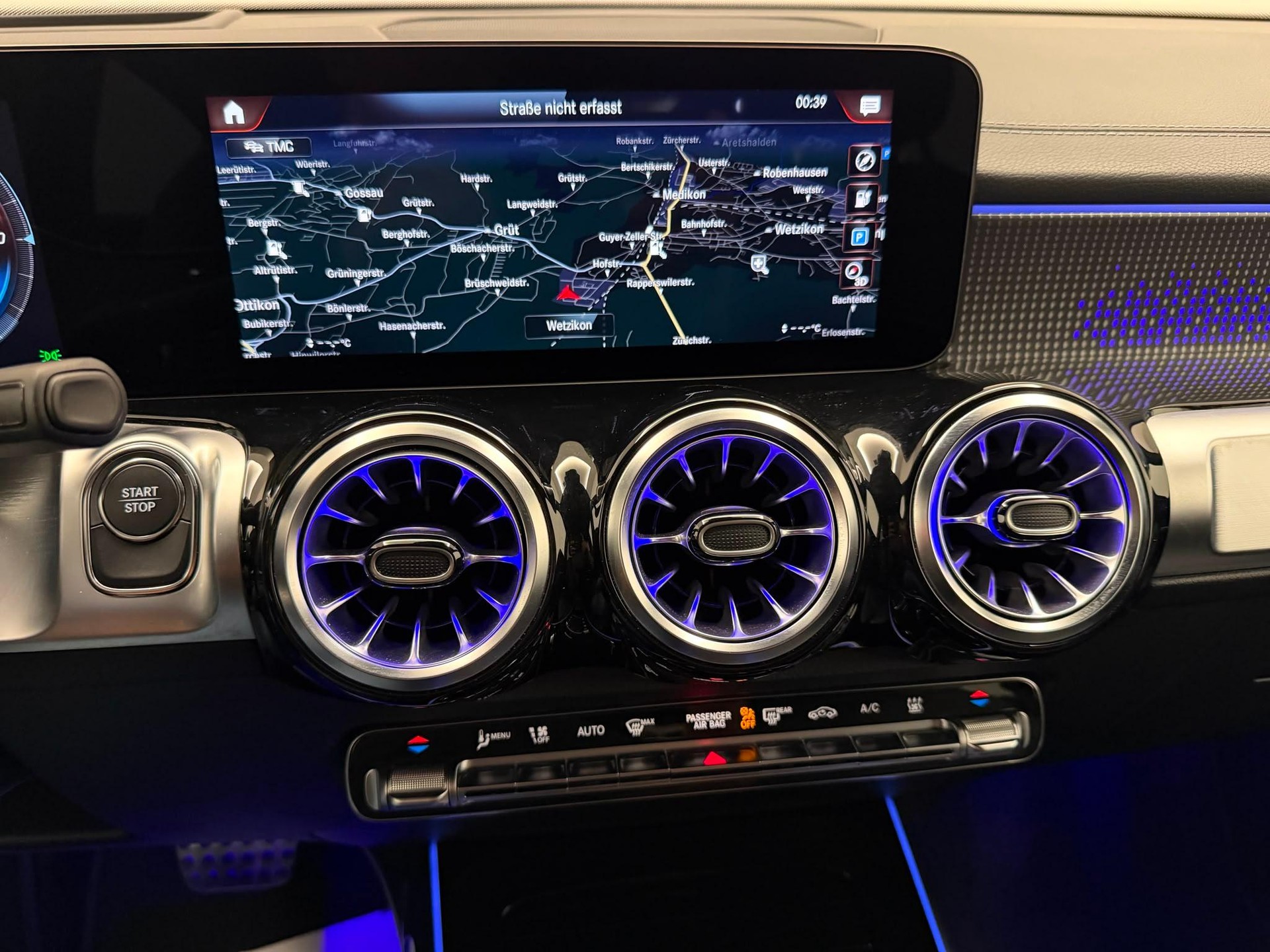 MERCEDES-BENZ EQB 350 AMG Line 4matic-image-17
