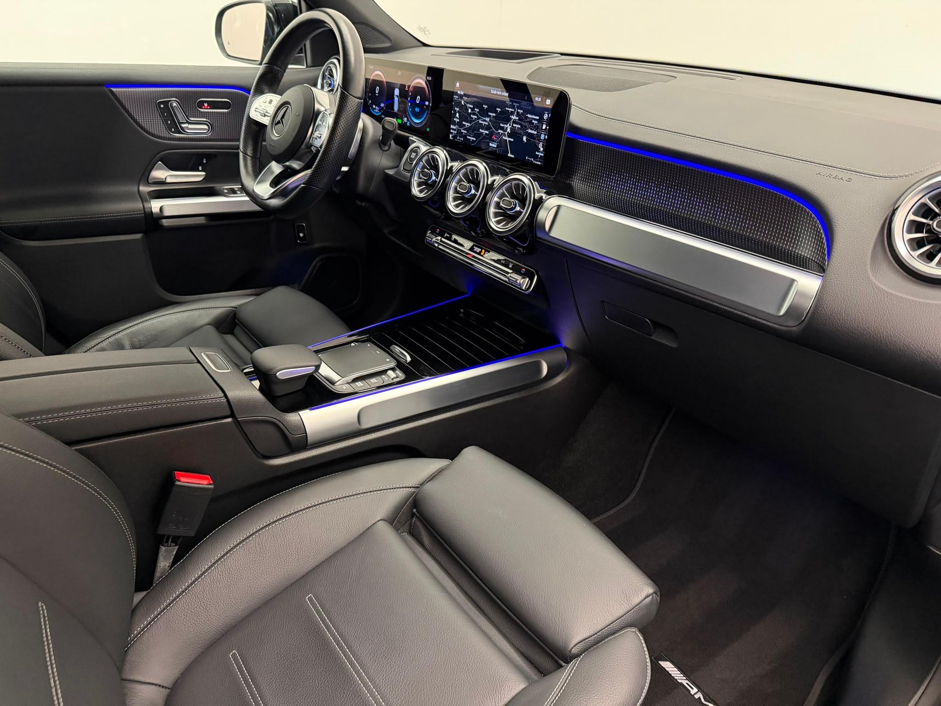 MERCEDES-BENZ EQB 350 AMG Line 4matic-image-11