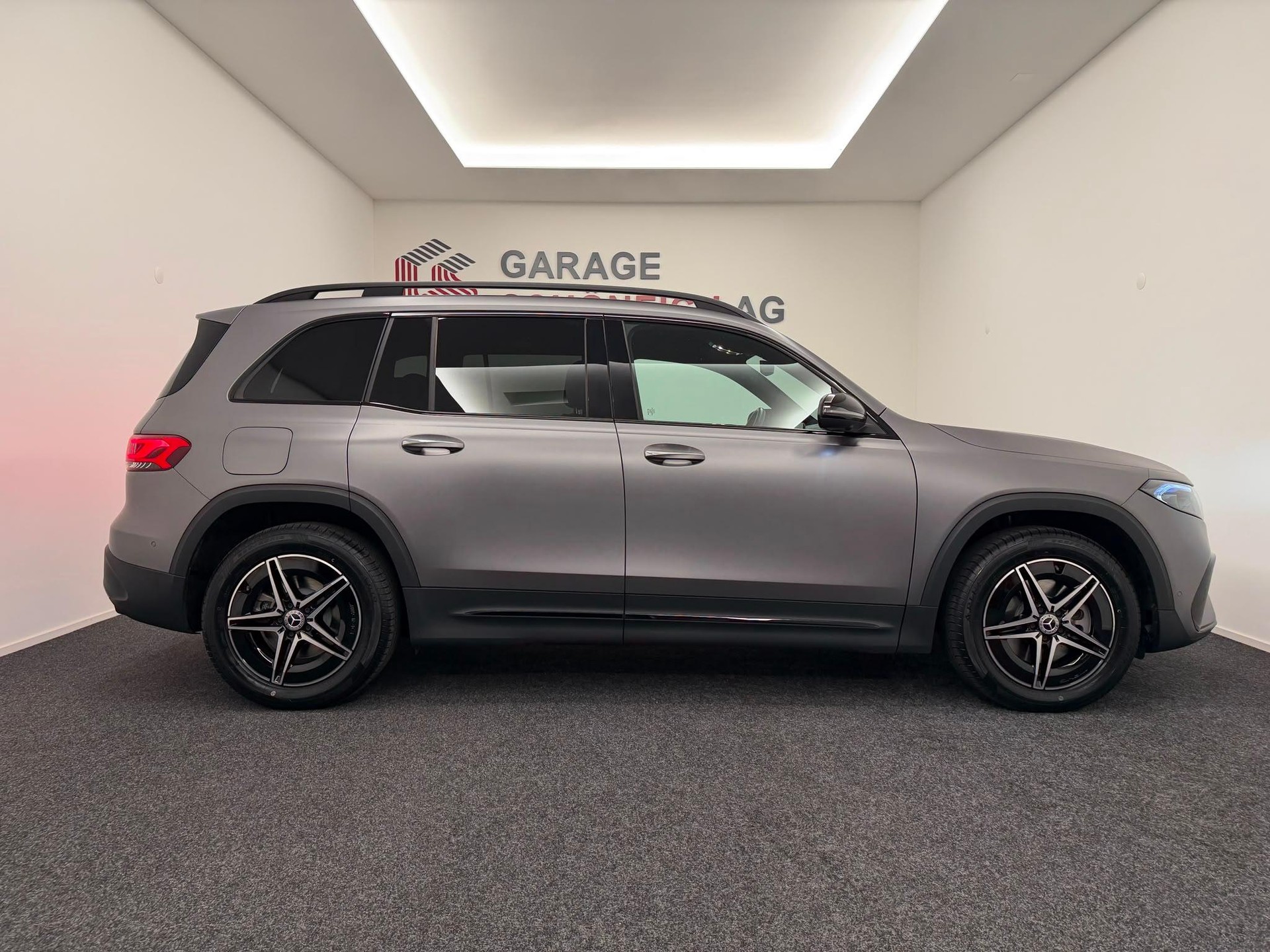 MERCEDES-BENZ EQB 350 AMG Line 4matic-image-3