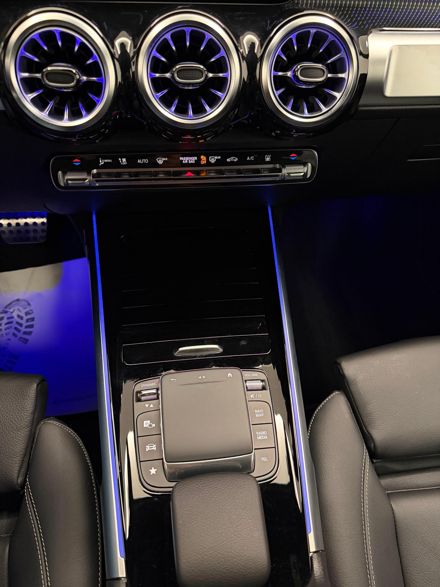 MERCEDES-BENZ EQB 350 AMG Line 4matic-image-18