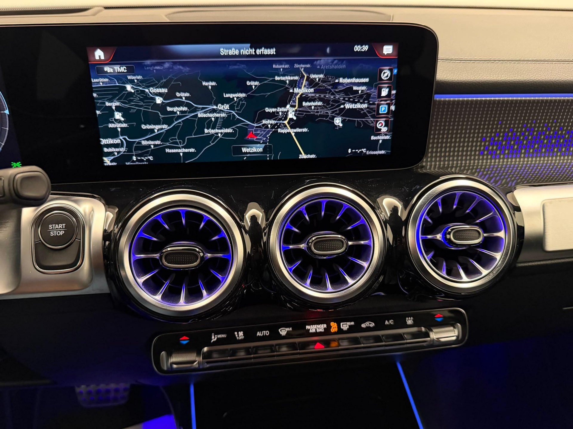 MERCEDES-BENZ EQB 350 AMG Line 4matic-image-16