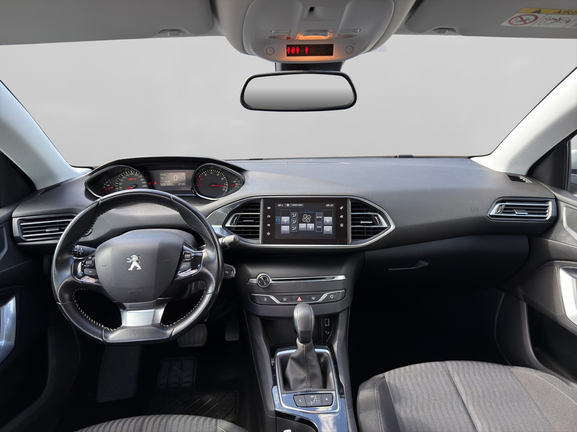 PEUGEOT 308 1.2 THP Active Automatic-image-11