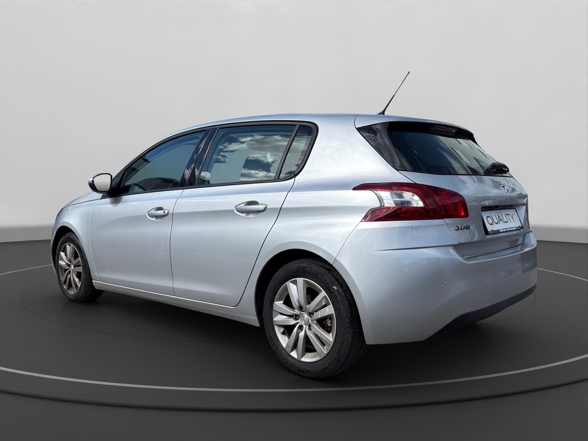 PEUGEOT 308 1.2 THP Active Automatic-image-2