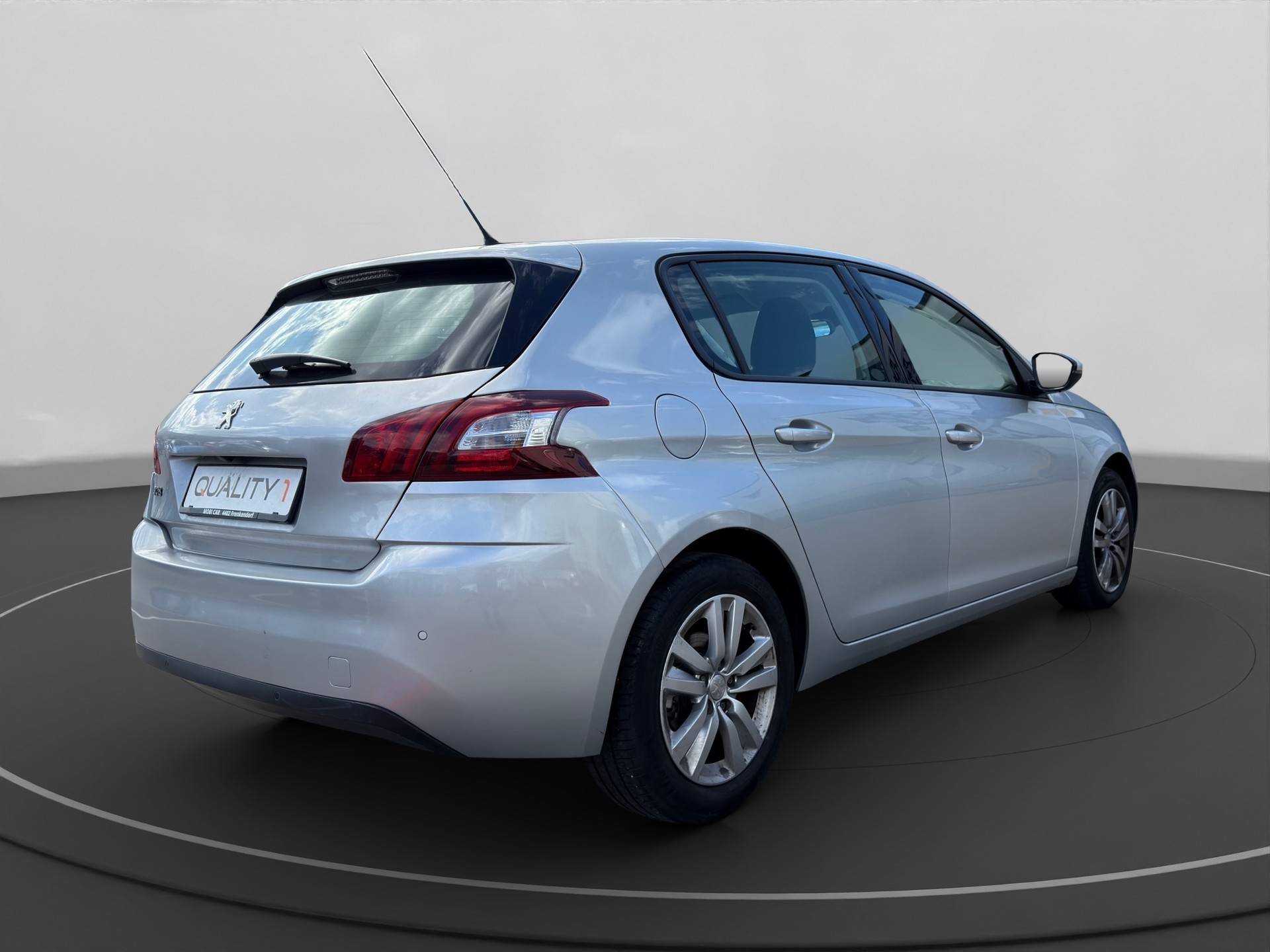 PEUGEOT 308 1.2 THP Active Automatic-image-4
