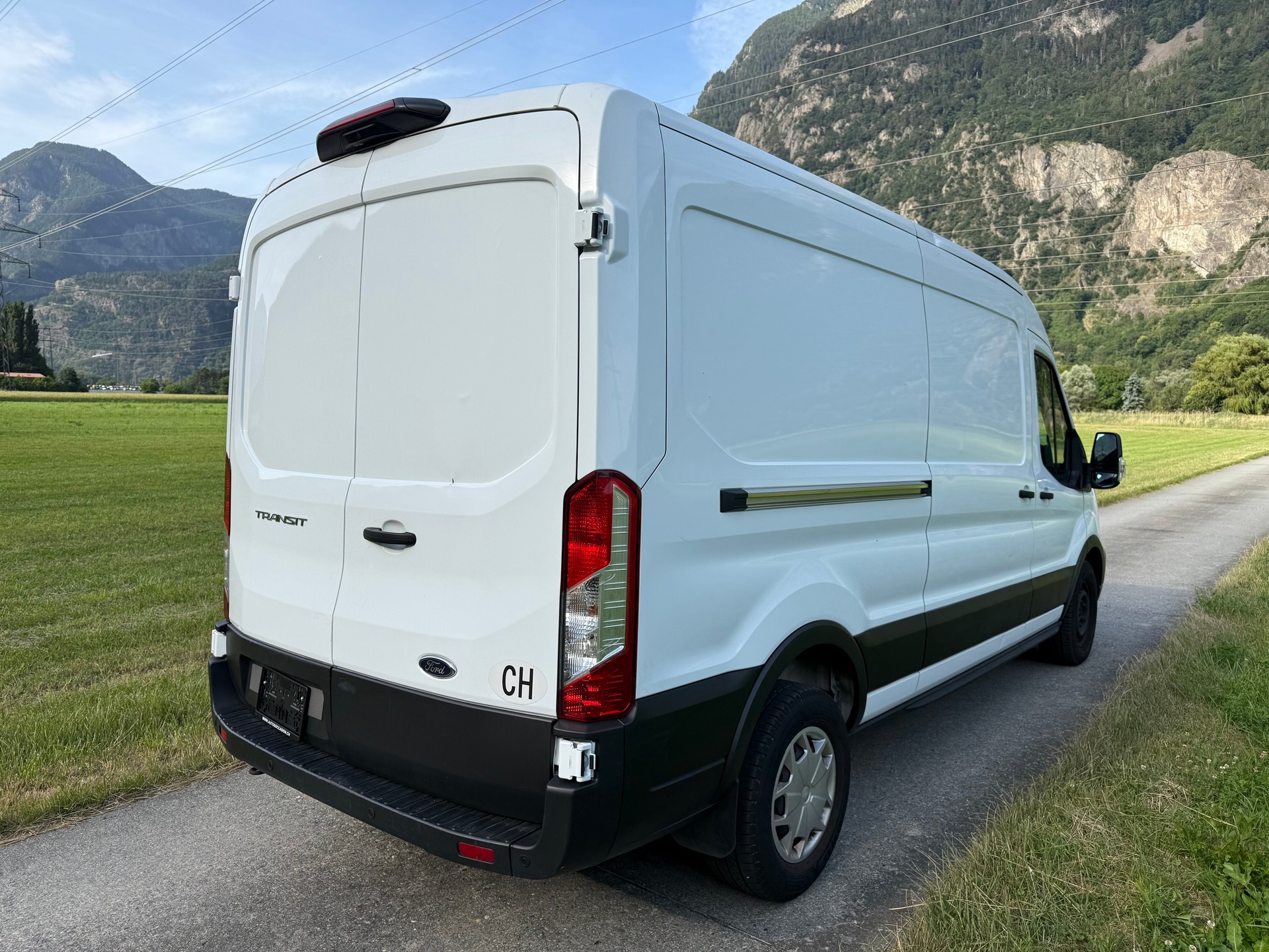 FORD Transit Van 350 L3 Trend 2.0 TDCi 130 FWD A-image-4