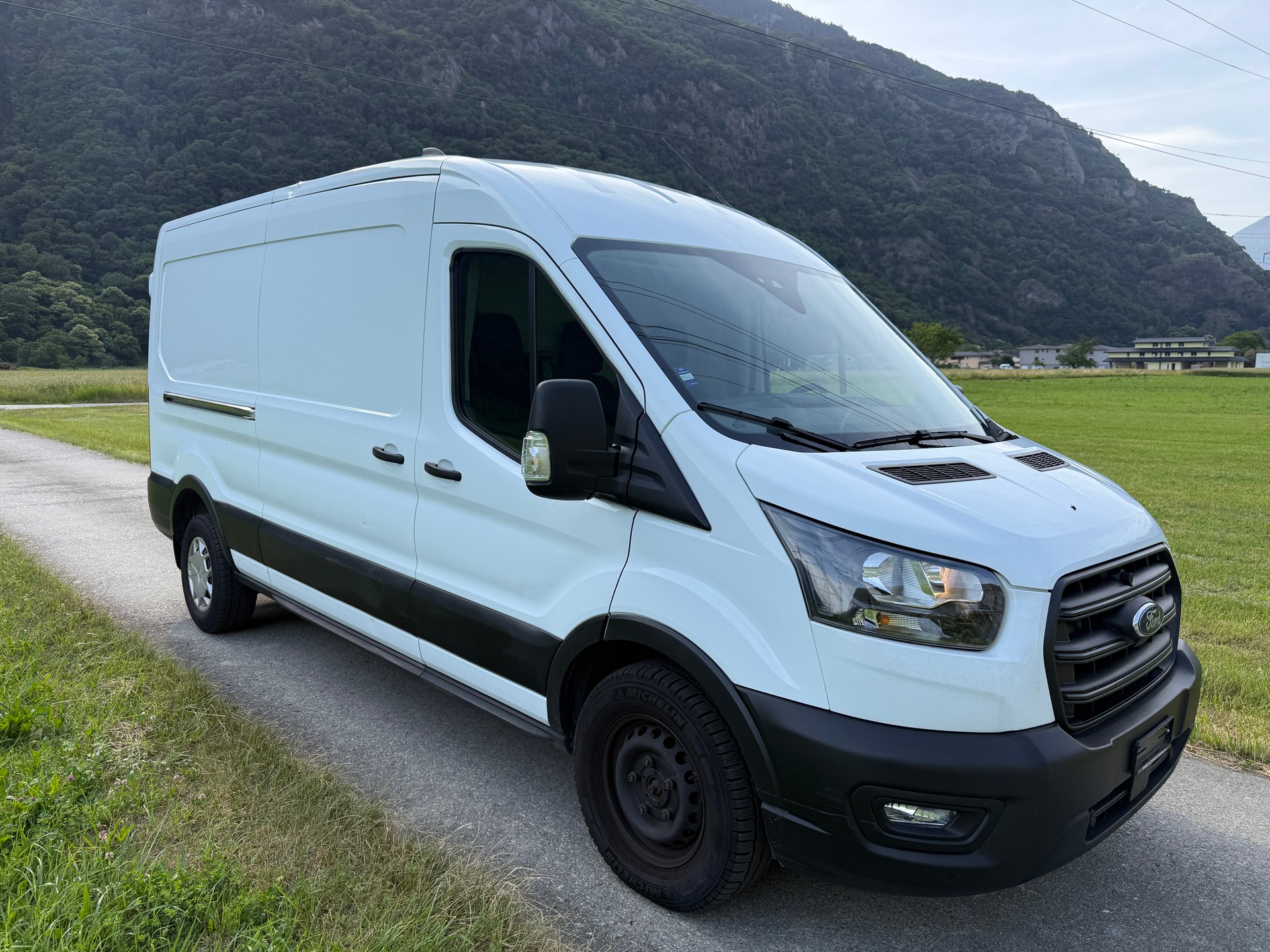 FORD Transit Van 350 L3 Trend 2.0 TDCi 130 FWD A-image-2